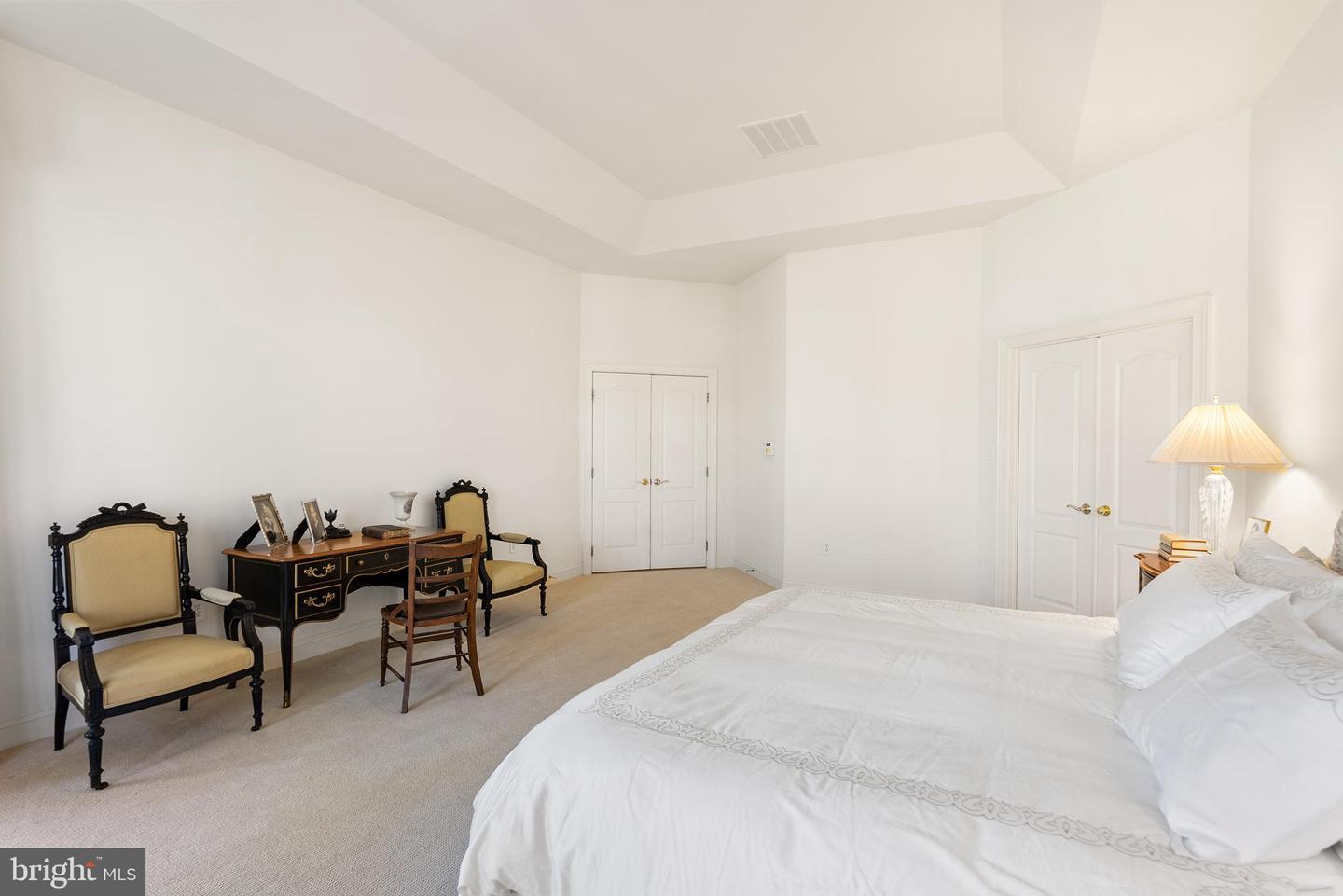 7440 OLD MAPLE SQ, MCLEAN, Virginia 22102, 5 Bedrooms Bedrooms, ,4 BathroomsBathrooms,Residential,For sale,7440 OLD MAPLE SQ,VAFX2282872 MLS # VAFX2282872