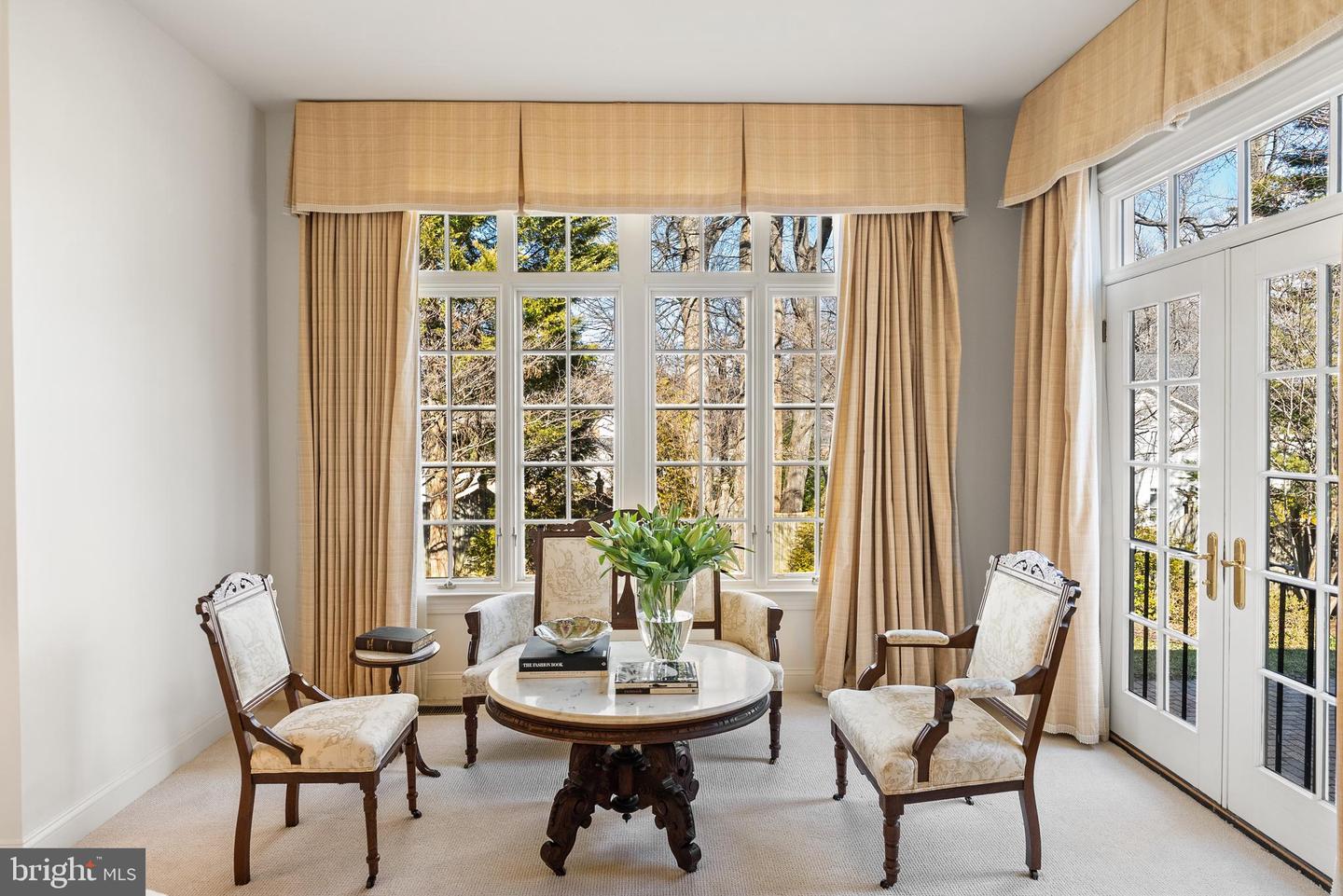 7440 OLD MAPLE SQ, MCLEAN, Virginia 22102, 5 Bedrooms Bedrooms, ,4 BathroomsBathrooms,Residential,For sale,7440 OLD MAPLE SQ,VAFX2282872 MLS # VAFX2282872