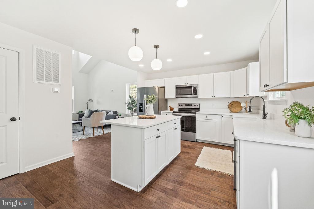 26038 OLD OFFICE RD, CULPEPER, Virginia 22701, 6 Bedrooms Bedrooms, ,3 BathroomsBathrooms,Residential,For sale,26038 OLD OFFICE RD,VAOR2012986 MLS # VAOR2012986