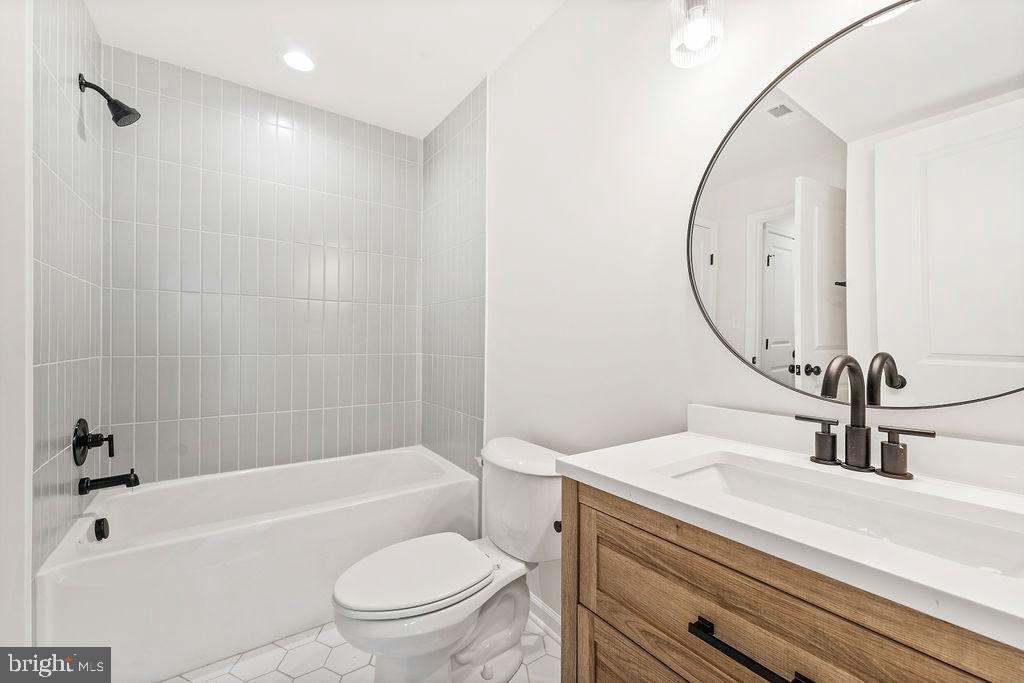 26038 OLD OFFICE RD, CULPEPER, Virginia 22701, 6 Bedrooms Bedrooms, ,3 BathroomsBathrooms,Residential,For sale,26038 OLD OFFICE RD,VAOR2012986 MLS # VAOR2012986