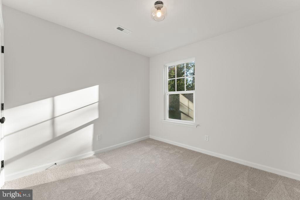 546 PADDOCK LN, LOUISA, Virginia 23093, 4 Bedrooms Bedrooms, ,2 BathroomsBathrooms,Residential,For sale,546 PADDOCK LN,VALA2009048 MLS # VALA2009048