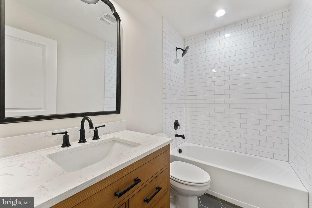 95 WOODLAND SHORES DR, LOUISA, Virginia 23093, 5 Bedrooms Bedrooms, ,3 BathroomsBathrooms,Residential,For sale,95 WOODLAND SHORES DR,VALA2009050 MLS # VALA2009050