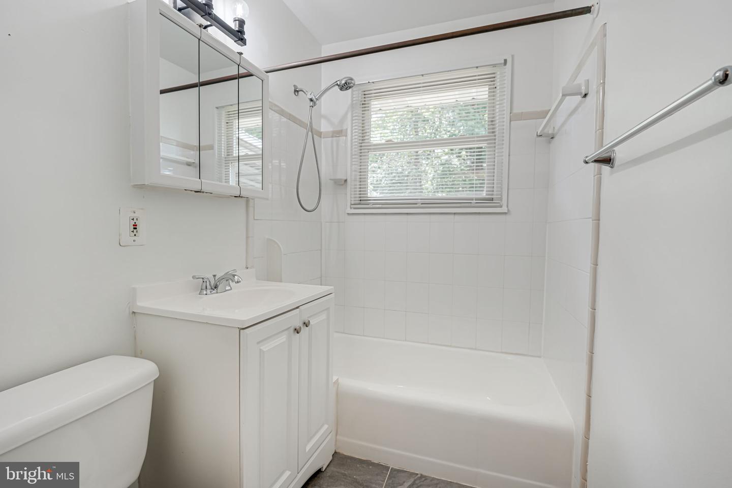 5924 CAUBA CT, ALEXANDRIA, Virginia 22310, 3 Bedrooms Bedrooms, ,1 BathroomBathrooms,Residential,For sale,5924 CAUBA CT,VAFX2282914 MLS # VAFX2282914