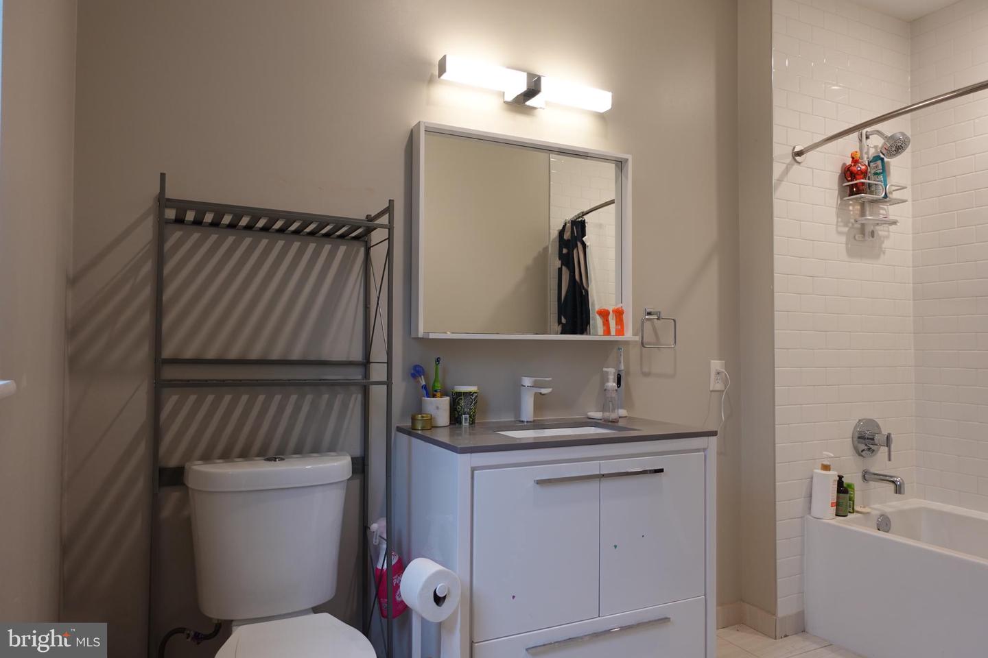 1345 K ST SE #105, WASHINGTON, District Of Columbia 20003, 2 Bedrooms Bedrooms, 4 Rooms Rooms,2 BathroomsBathrooms,Residential,For sale,1345 K ST SE #105,DCDC2235380 MLS # DCDC2235380