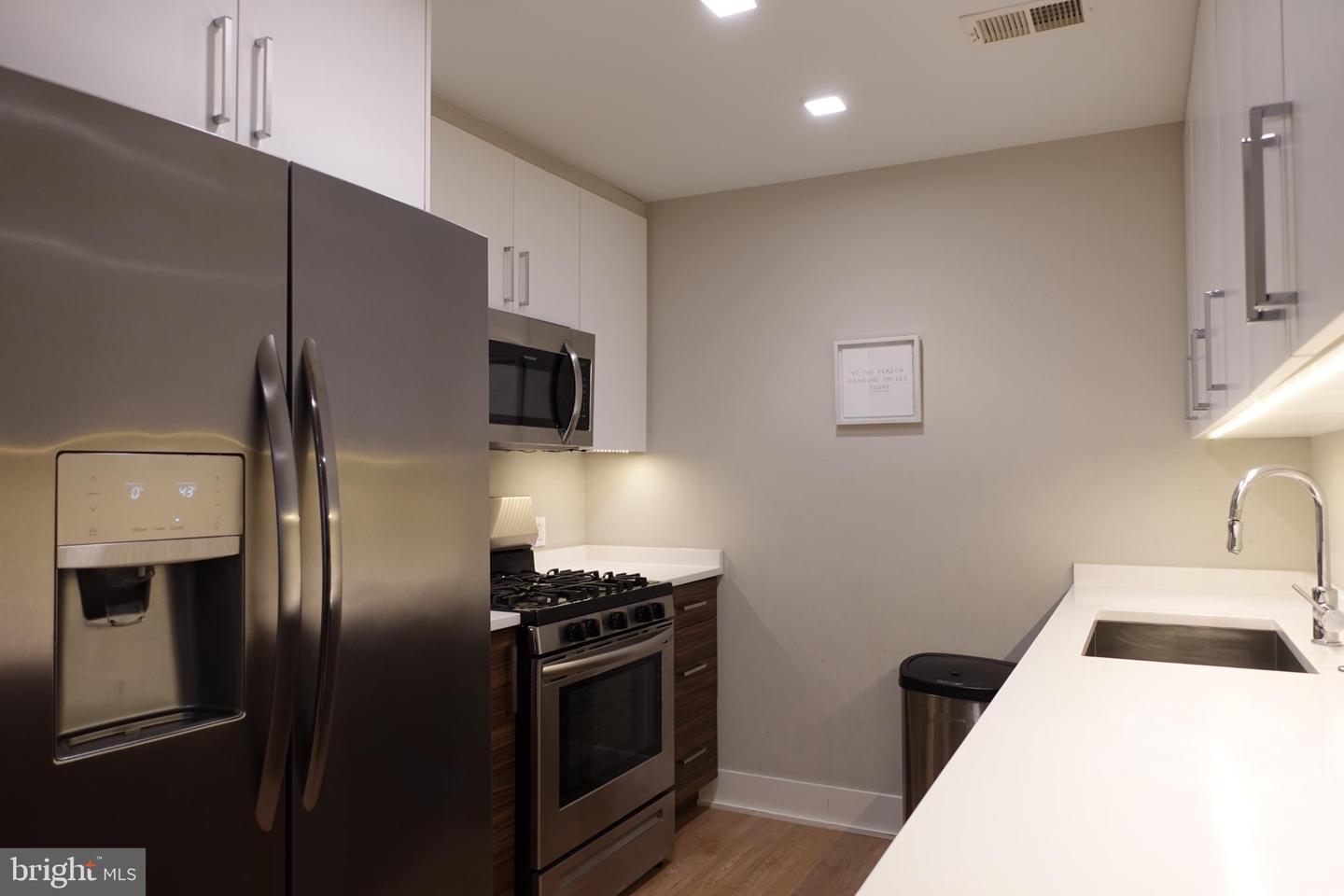 1345 K ST SE #105, WASHINGTON, District Of Columbia 20003, 2 Bedrooms Bedrooms, 4 Rooms Rooms,2 BathroomsBathrooms,Residential,For sale,1345 K ST SE #105,DCDC2235380 MLS # DCDC2235380