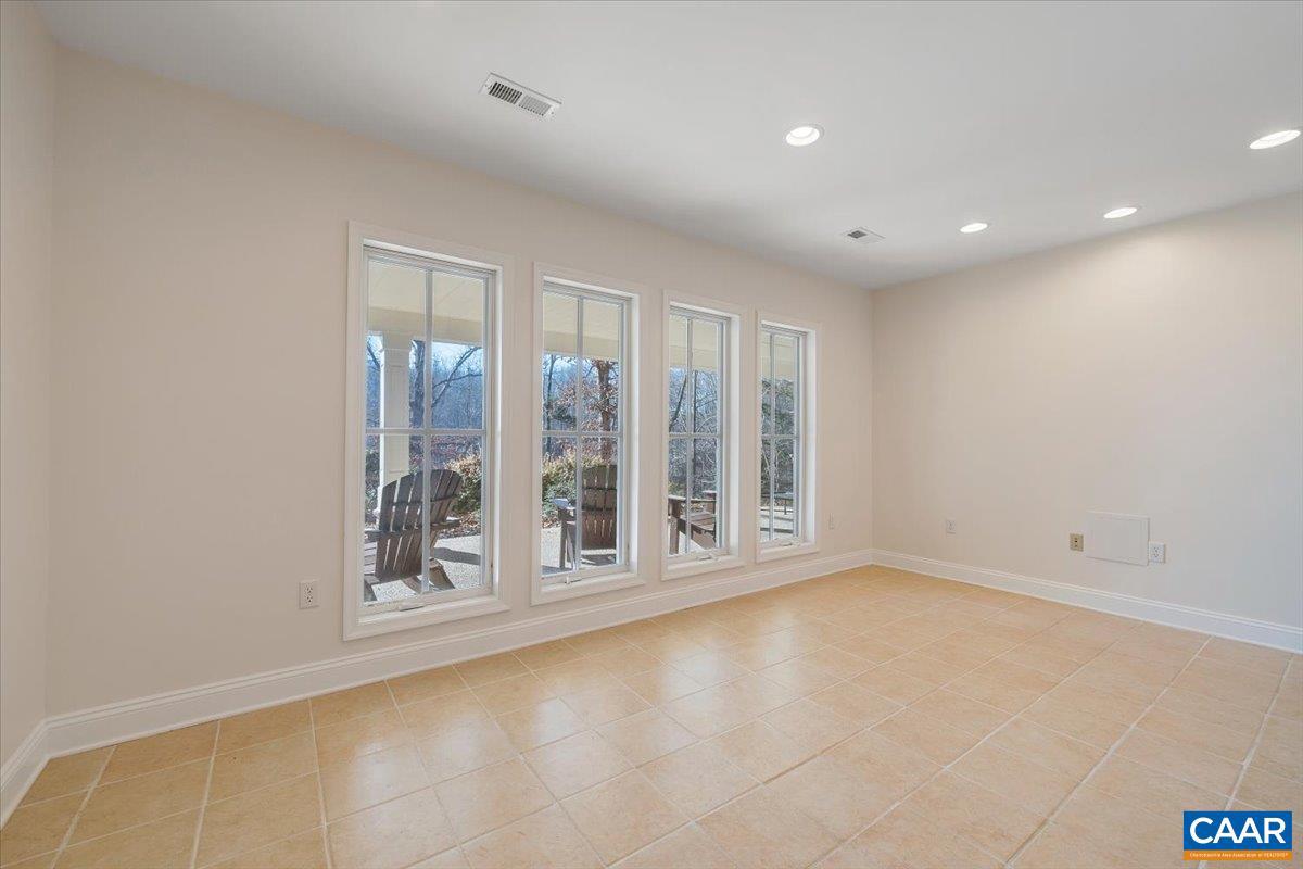 780 DRY BRIDGE RD, FARMVILLE, Virginia 23901, 3 Bedrooms Bedrooms, ,3 BathroomsBathrooms,Residential,For sale,780 DRY BRIDGE RD,671931 MLS # 671931