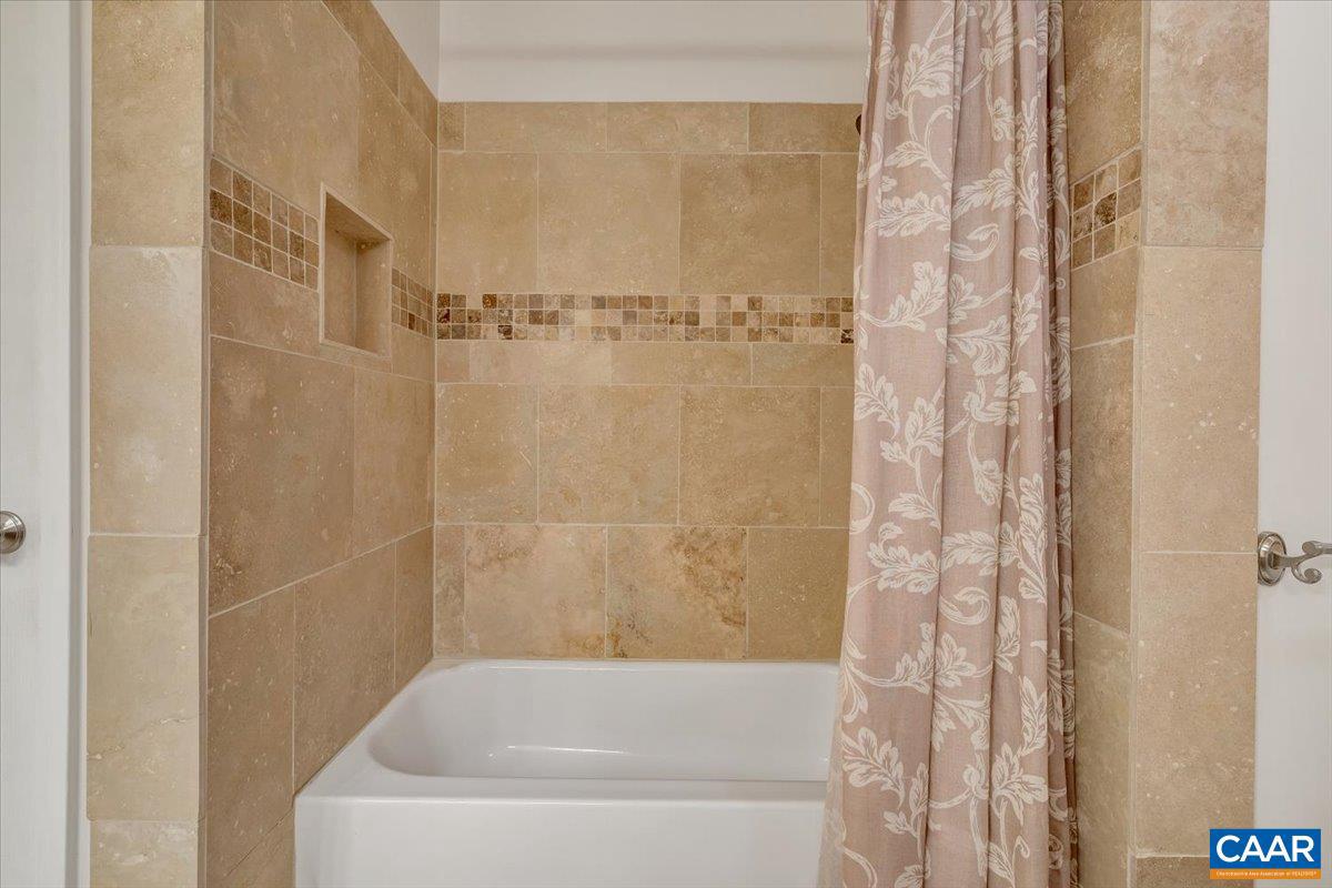 780 DRY BRIDGE RD, FARMVILLE, Virginia 23901, 3 Bedrooms Bedrooms, ,3 BathroomsBathrooms,Residential,For sale,780 DRY BRIDGE RD,671931 MLS # 671931