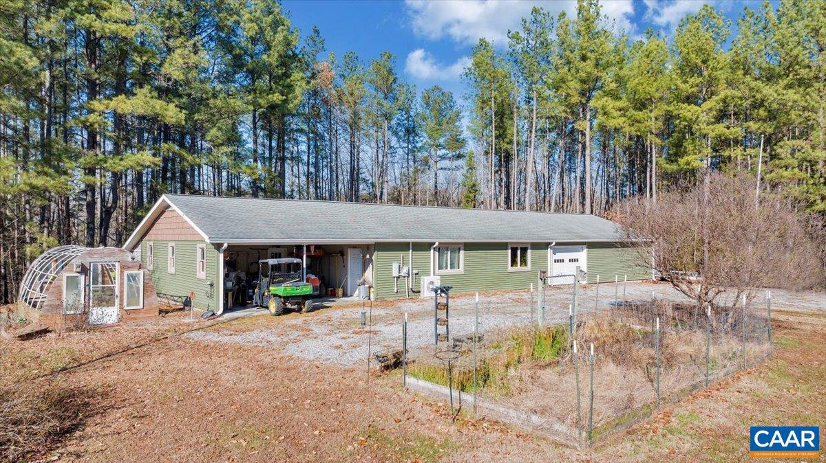 780 DRY BRIDGE RD, FARMVILLE, Virginia 23901, 3 Bedrooms Bedrooms, ,3 BathroomsBathrooms,Residential,For sale,780 DRY BRIDGE RD,671931 MLS # 671931