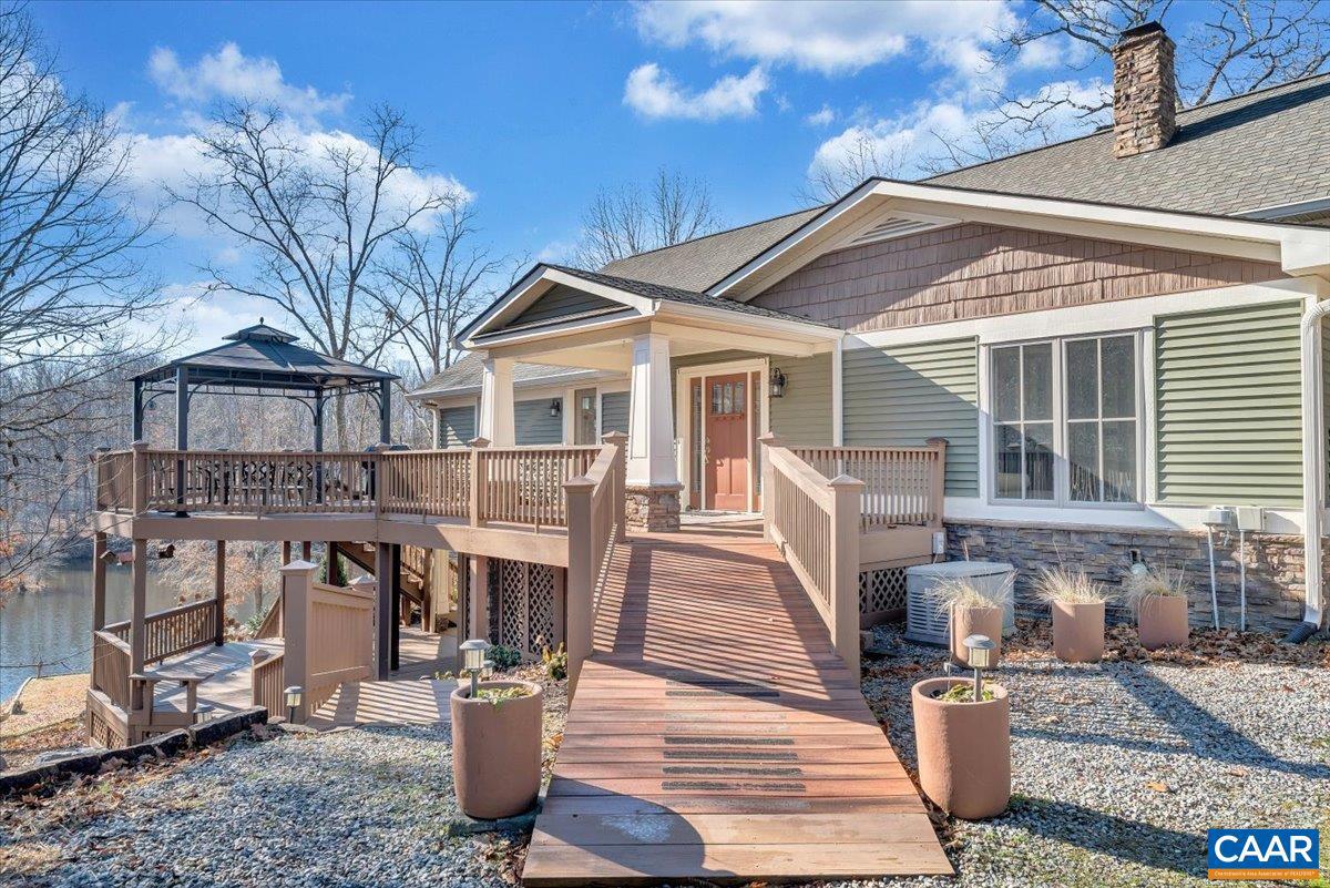 780 DRY BRIDGE RD, FARMVILLE, Virginia 23901, 3 Bedrooms Bedrooms, ,3 BathroomsBathrooms,Residential,For sale,780 DRY BRIDGE RD,671931 MLS # 671931