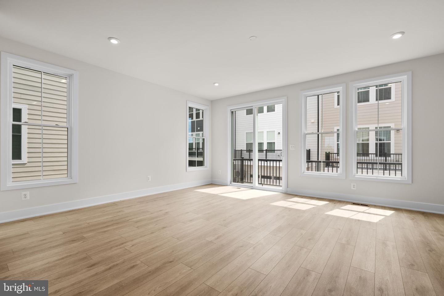 13922 AVIATION PL, HERNDON, Virginia 20171, 4 Bedrooms Bedrooms, ,3 BathroomsBathrooms,Residential,For sale,13922 AVIATION PL,VAFX2282932 MLS # VAFX2282932