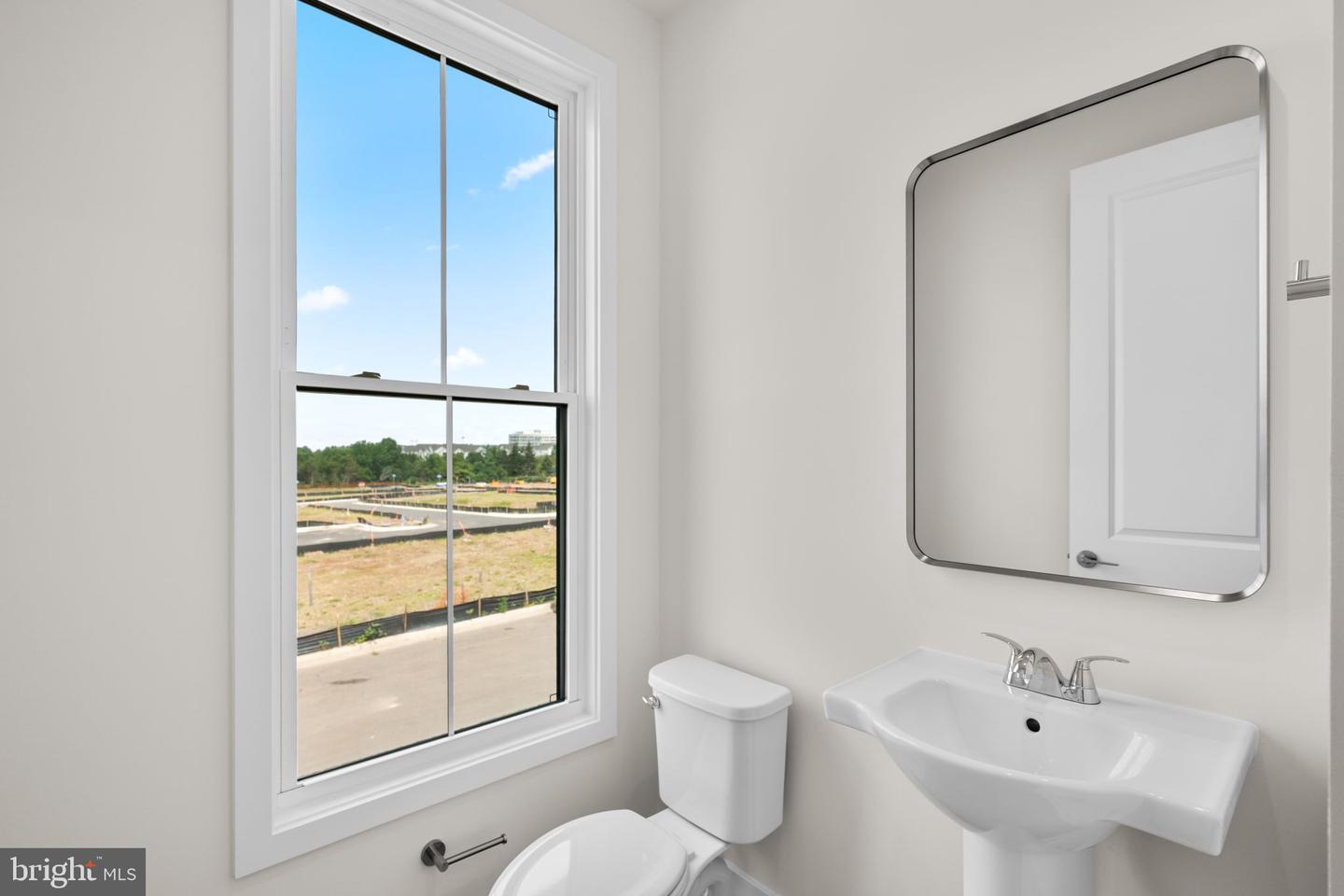 13922 AVIATION PL, HERNDON, Virginia 20171, 4 Bedrooms Bedrooms, ,3 BathroomsBathrooms,Residential,For sale,13922 AVIATION PL,VAFX2282932 MLS # VAFX2282932