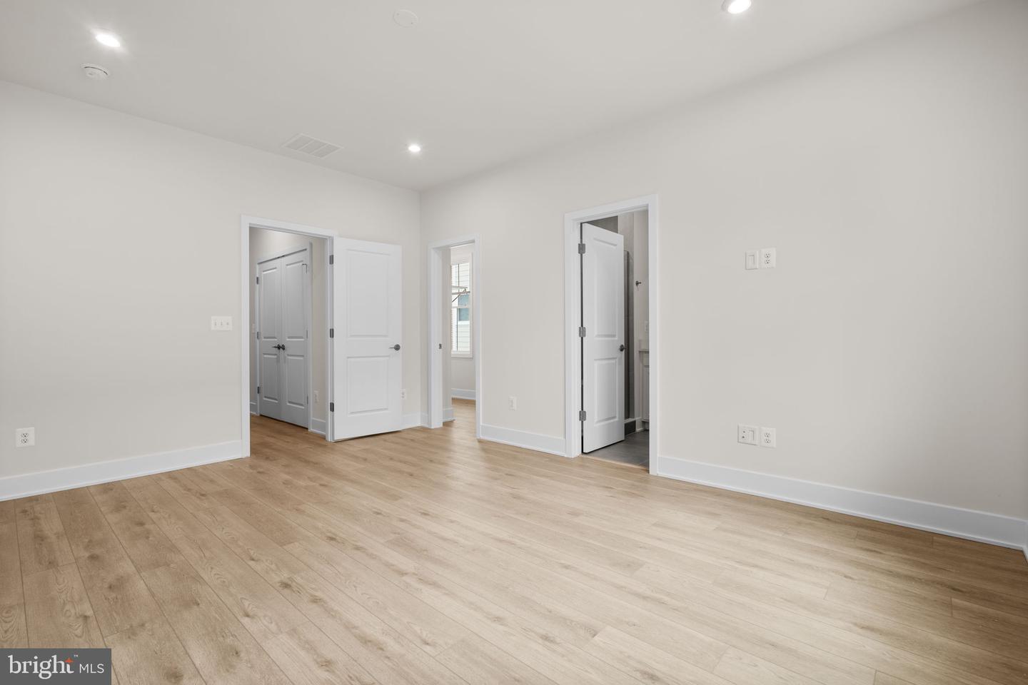 13922 AVIATION PL, HERNDON, Virginia 20171, 4 Bedrooms Bedrooms, ,3 BathroomsBathrooms,Residential,For sale,13922 AVIATION PL,VAFX2282932 MLS # VAFX2282932