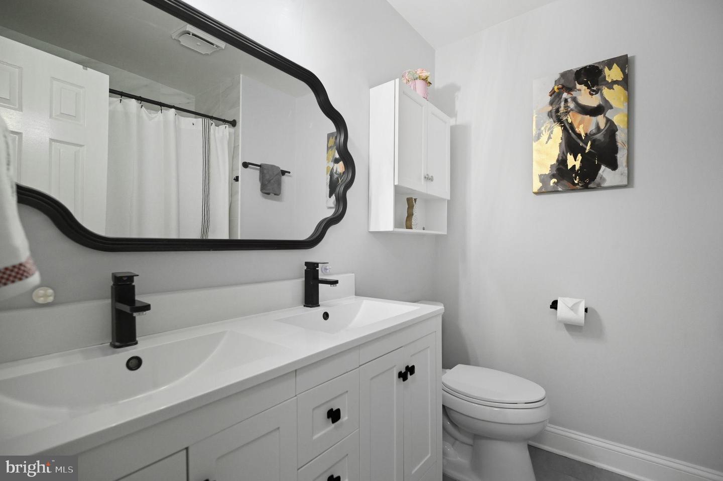 11728 STUART MILL RD, OAKTON, Virginia 22124, 6 Bedrooms Bedrooms, 12 Rooms Rooms,Residential,For sale,11728 STUART MILL RD,VAFX2282934 MLS # VAFX2282934