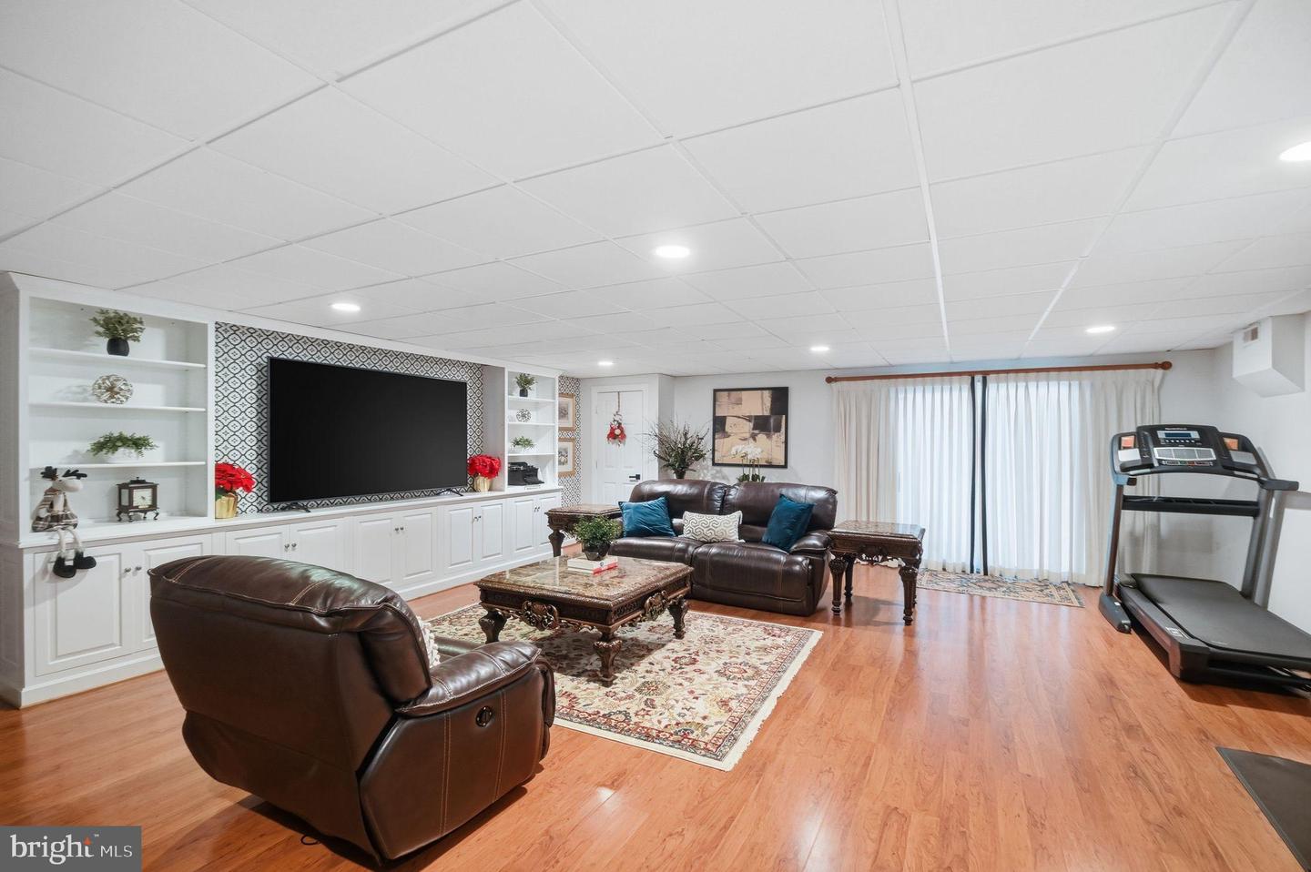 11728 STUART MILL RD, OAKTON, Virginia 22124, 6 Bedrooms Bedrooms, 12 Rooms Rooms,Residential,For sale,11728 STUART MILL RD,VAFX2282934 MLS # VAFX2282934