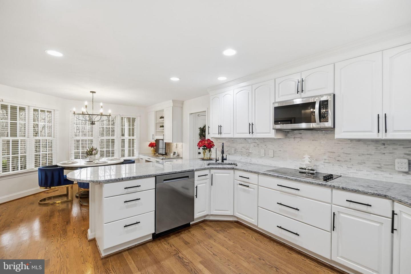 11728 STUART MILL RD, OAKTON, Virginia 22124, 6 Bedrooms Bedrooms, 12 Rooms Rooms,Residential,For sale,11728 STUART MILL RD,VAFX2282934 MLS # VAFX2282934