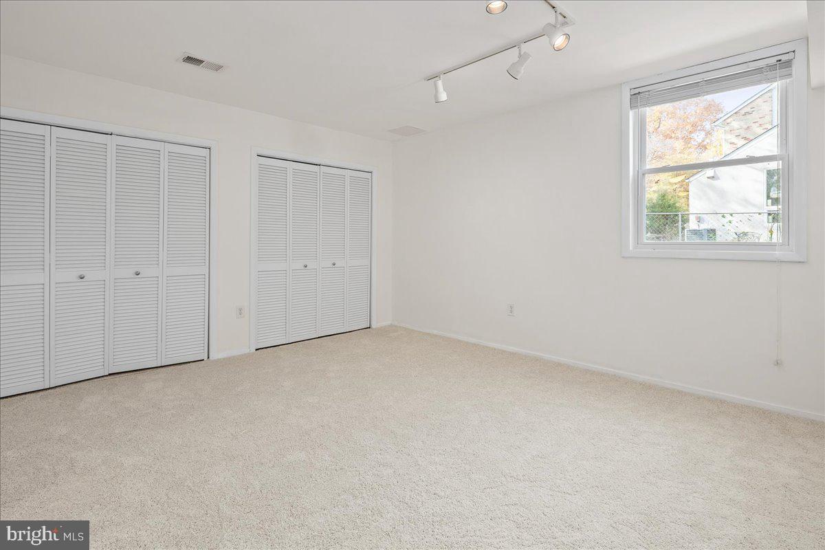 3713 MARYLAND ST, ALEXANDRIA, Virginia 22309, 4 Bedrooms Bedrooms, ,3 BathroomsBathrooms,Residential,For sale,3713 MARYLAND ST,VAFX2282938 MLS # VAFX2282938