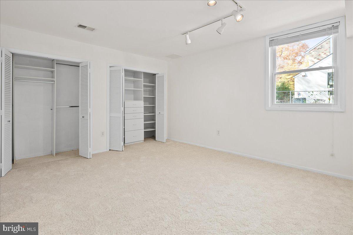 3713 MARYLAND ST, ALEXANDRIA, Virginia 22309, 4 Bedrooms Bedrooms, ,3 BathroomsBathrooms,Residential,For sale,3713 MARYLAND ST,VAFX2282938 MLS # VAFX2282938