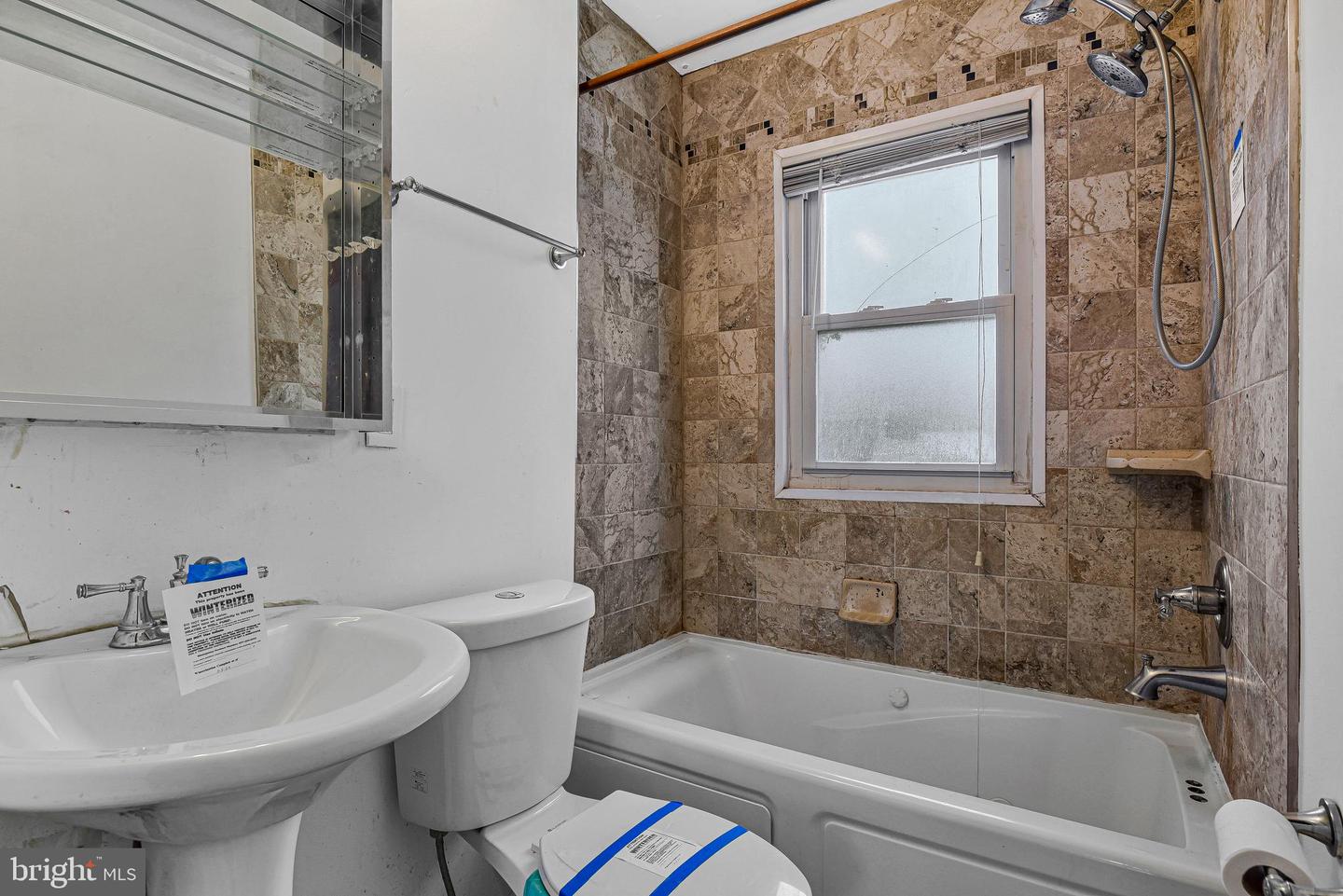 1452 HOWARD RD SE, WASHINGTON, District Of Columbia 20020, 2 Bedrooms Bedrooms, ,1 BathroomBathrooms,Residential,For sale,1452 HOWARD RD SE,DCDC2235416 MLS # DCDC2235416