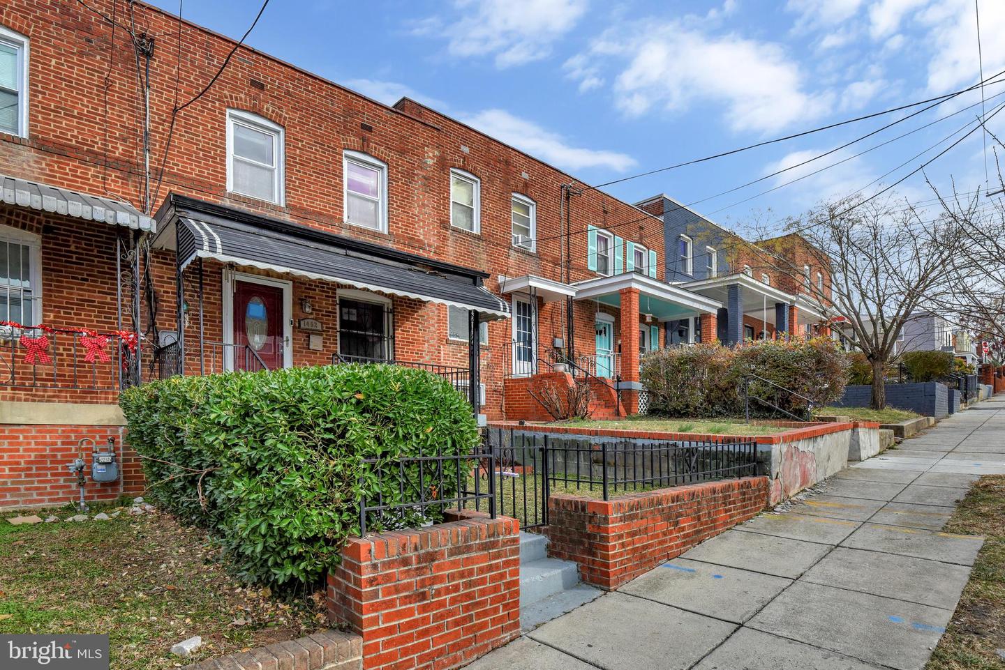 1452 HOWARD RD SE, WASHINGTON, District Of Columbia 20020, 2 Bedrooms Bedrooms, ,1 BathroomBathrooms,Residential,For sale,1452 HOWARD RD SE,DCDC2235416 MLS # DCDC2235416