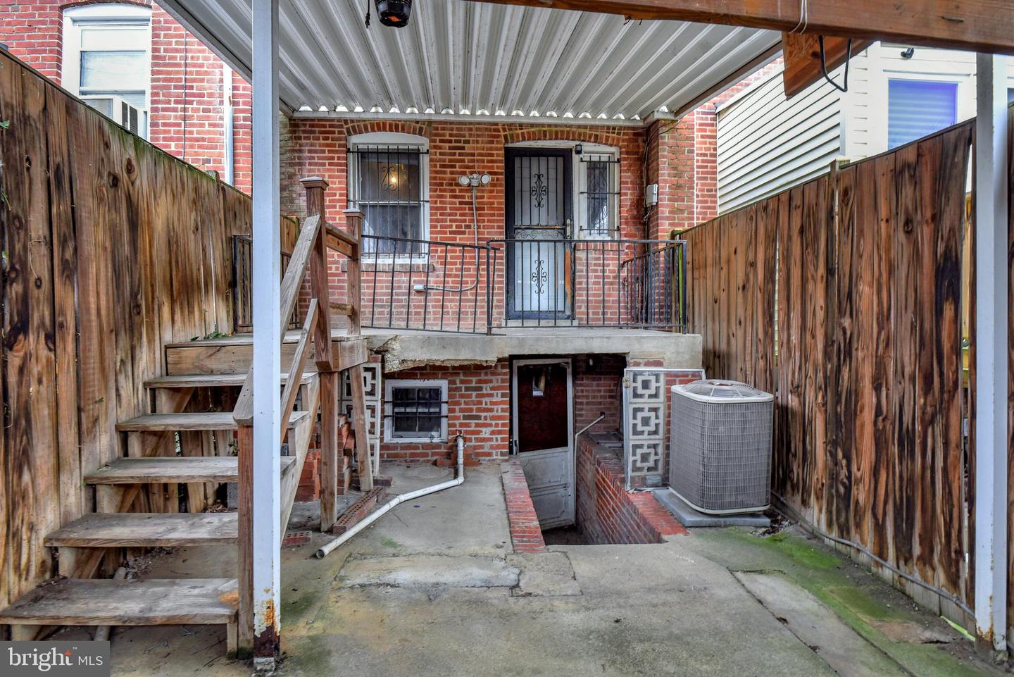 1452 HOWARD RD SE, WASHINGTON, District Of Columbia 20020, 2 Bedrooms Bedrooms, ,1 BathroomBathrooms,Residential,For sale,1452 HOWARD RD SE,DCDC2235416 MLS # DCDC2235416