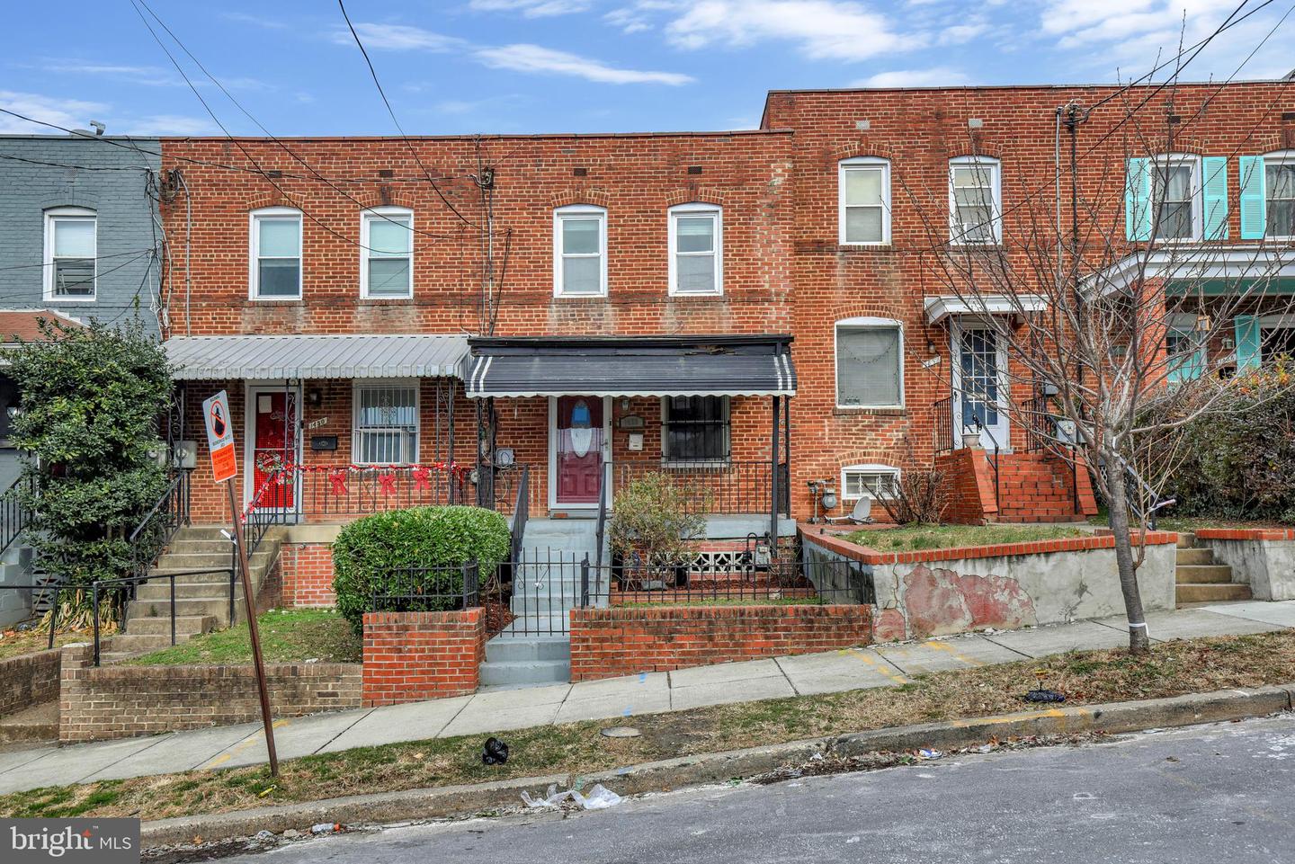 1452 HOWARD RD SE, WASHINGTON, District Of Columbia 20020, 2 Bedrooms Bedrooms, ,1 BathroomBathrooms,Residential,For sale,1452 HOWARD RD SE,DCDC2235416 MLS # DCDC2235416