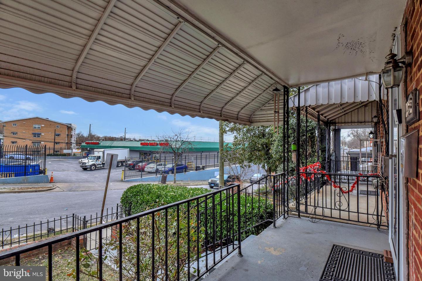 1452 HOWARD RD SE, WASHINGTON, District Of Columbia 20020, 2 Bedrooms Bedrooms, ,1 BathroomBathrooms,Residential,For sale,1452 HOWARD RD SE,DCDC2235416 MLS # DCDC2235416