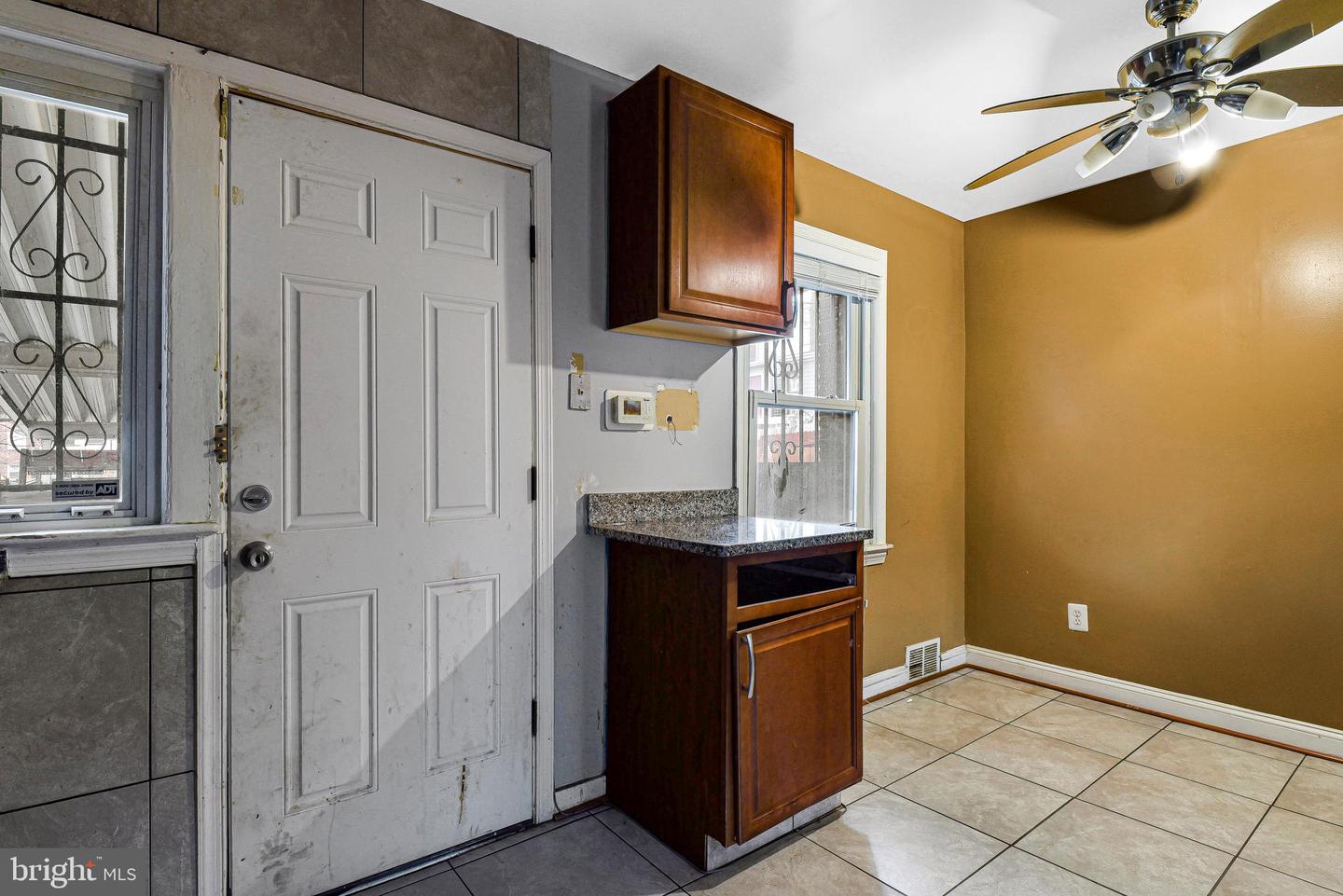 1452 HOWARD RD SE, WASHINGTON, District Of Columbia 20020, 2 Bedrooms Bedrooms, ,1 BathroomBathrooms,Residential,For sale,1452 HOWARD RD SE,DCDC2235416 MLS # DCDC2235416