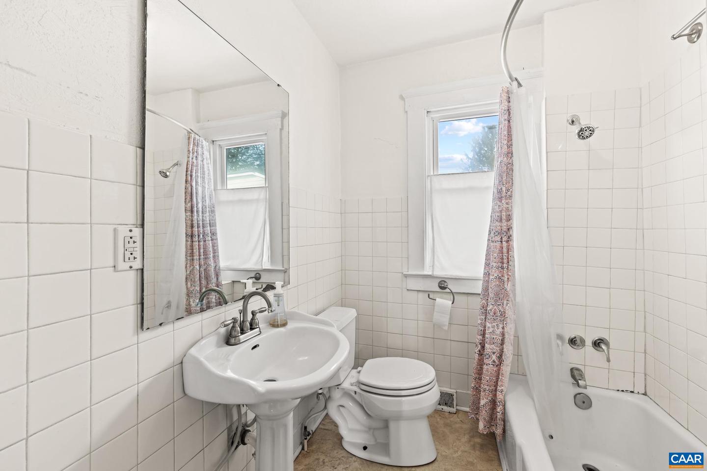 504 NW 12TH ST, CHARLOTTESVILLE, Virginia 22903, 3 Bedrooms Bedrooms, ,2 BathroomsBathrooms,Residential,For sale,504 NW 12TH ST,671939 MLS # 671939