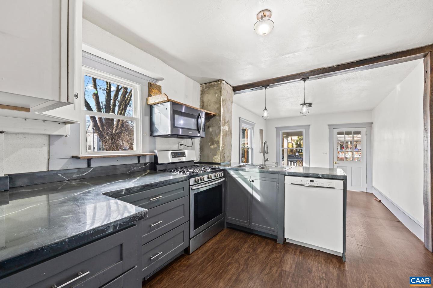 504 NW 12TH ST, CHARLOTTESVILLE, Virginia 22903, 3 Bedrooms Bedrooms, ,2 BathroomsBathrooms,Residential,For sale,504 NW 12TH ST,671939 MLS # 671939