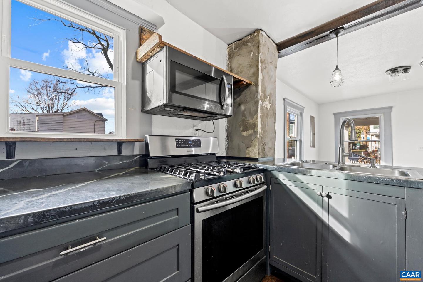 504 NW 12TH ST, CHARLOTTESVILLE, Virginia 22903, 3 Bedrooms Bedrooms, ,2 BathroomsBathrooms,Residential,For sale,504 NW 12TH ST,671939 MLS # 671939