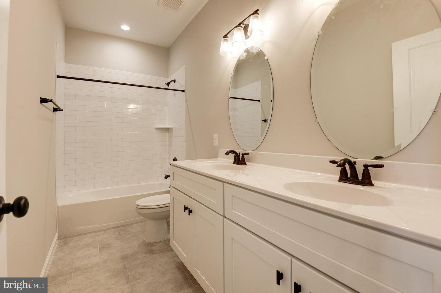 40 N BERLIN PIKE, LOVETTSVILLE, Virginia 20180, 4 Bedrooms Bedrooms, ,3 BathroomsBathrooms,Residential,For sale,40 N BERLIN PIKE,VALO2112558 MLS # VALO2112558 40 N BERLIN PIKE, LOVETTSVILLE, Virginia 20180, 4 Bedrooms Bedrooms, ,3 BathroomsBathrooms,Residential,For sale,40 N BERLIN PIKE,VALO2112558 MLS # VALO2112558