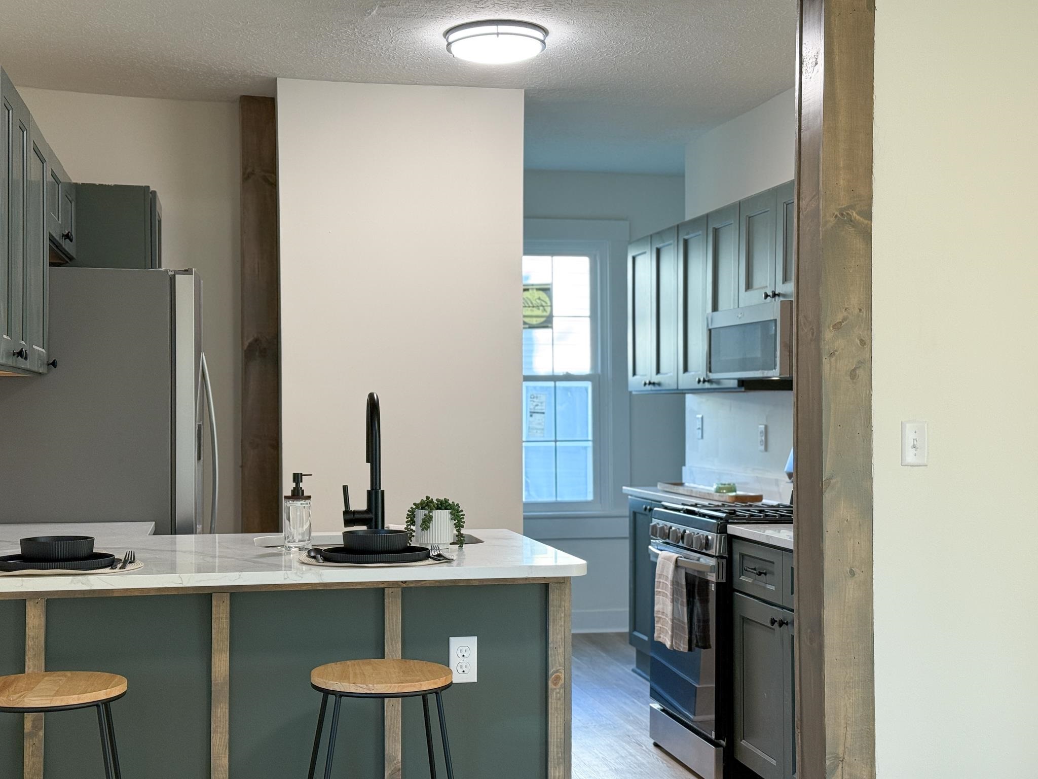 909 GRAYSON AVE, WAYNESBORO, Virginia 22980, 3 Bedrooms Bedrooms, ,2 BathroomsBathrooms,Residential,909 GRAYSON AVE,671622 MLS # 671622