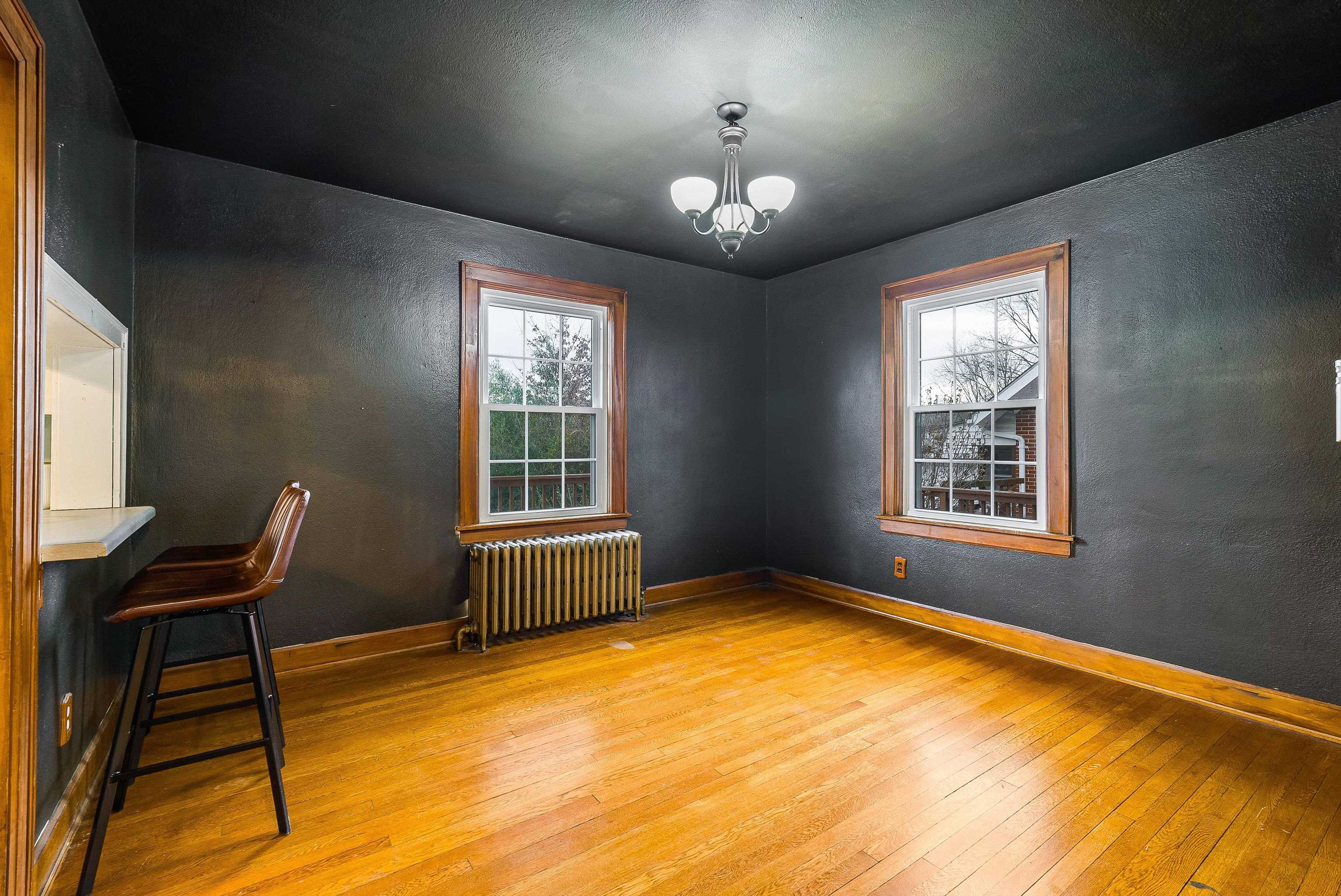 420 FLORENCE AVE, WAYNESBORO, Virginia 22980, 3 Bedrooms Bedrooms, ,1 BathroomBathrooms,Residential,420 FLORENCE AVE,671942 MLS # 671942