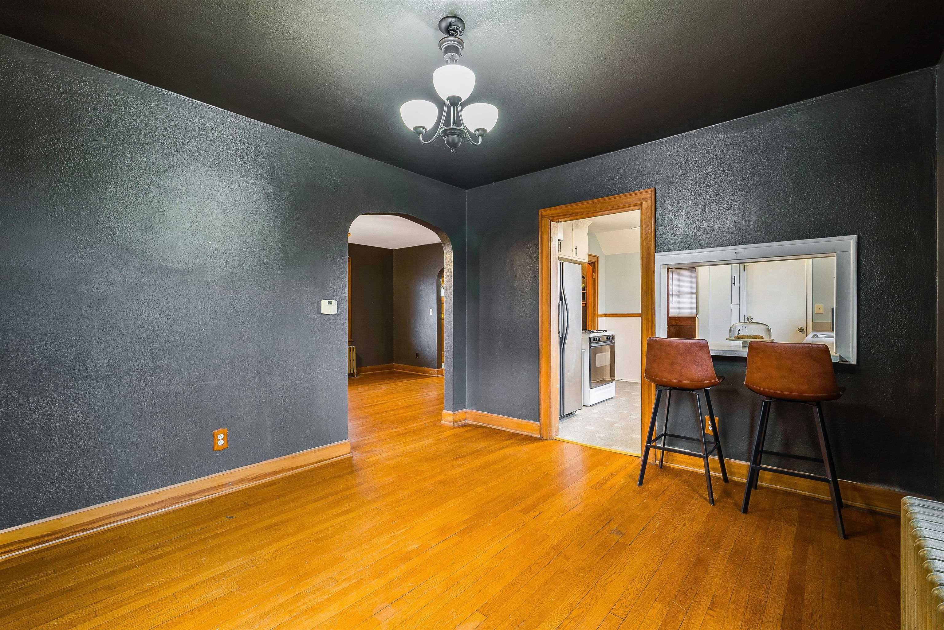 420 FLORENCE AVE, WAYNESBORO, Virginia 22980, 3 Bedrooms Bedrooms, ,1 BathroomBathrooms,Residential,420 FLORENCE AVE,671942 MLS # 671942