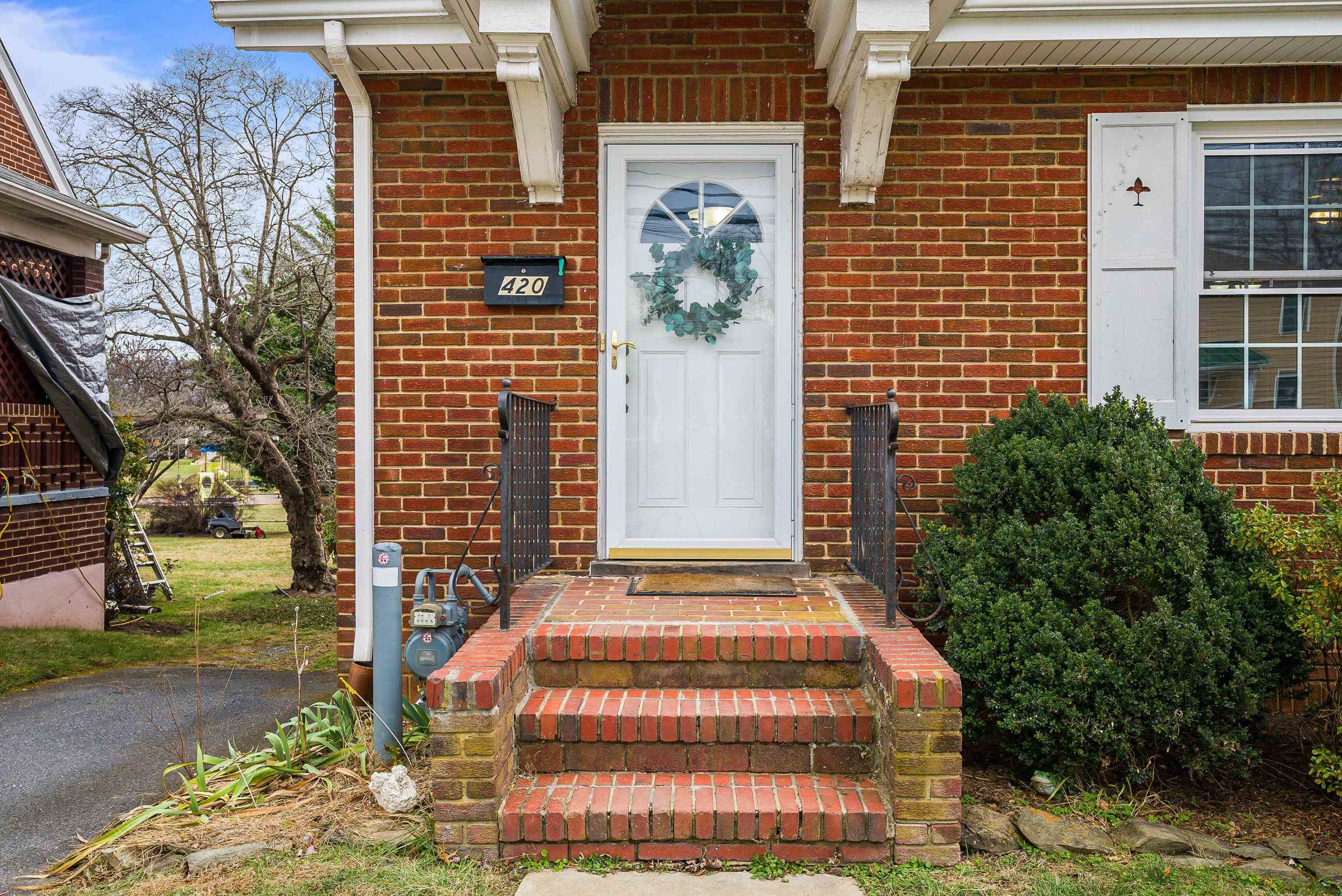 420 FLORENCE AVE, WAYNESBORO, Virginia 22980, 3 Bedrooms Bedrooms, ,1 BathroomBathrooms,Residential,420 FLORENCE AVE,671942 MLS # 671942