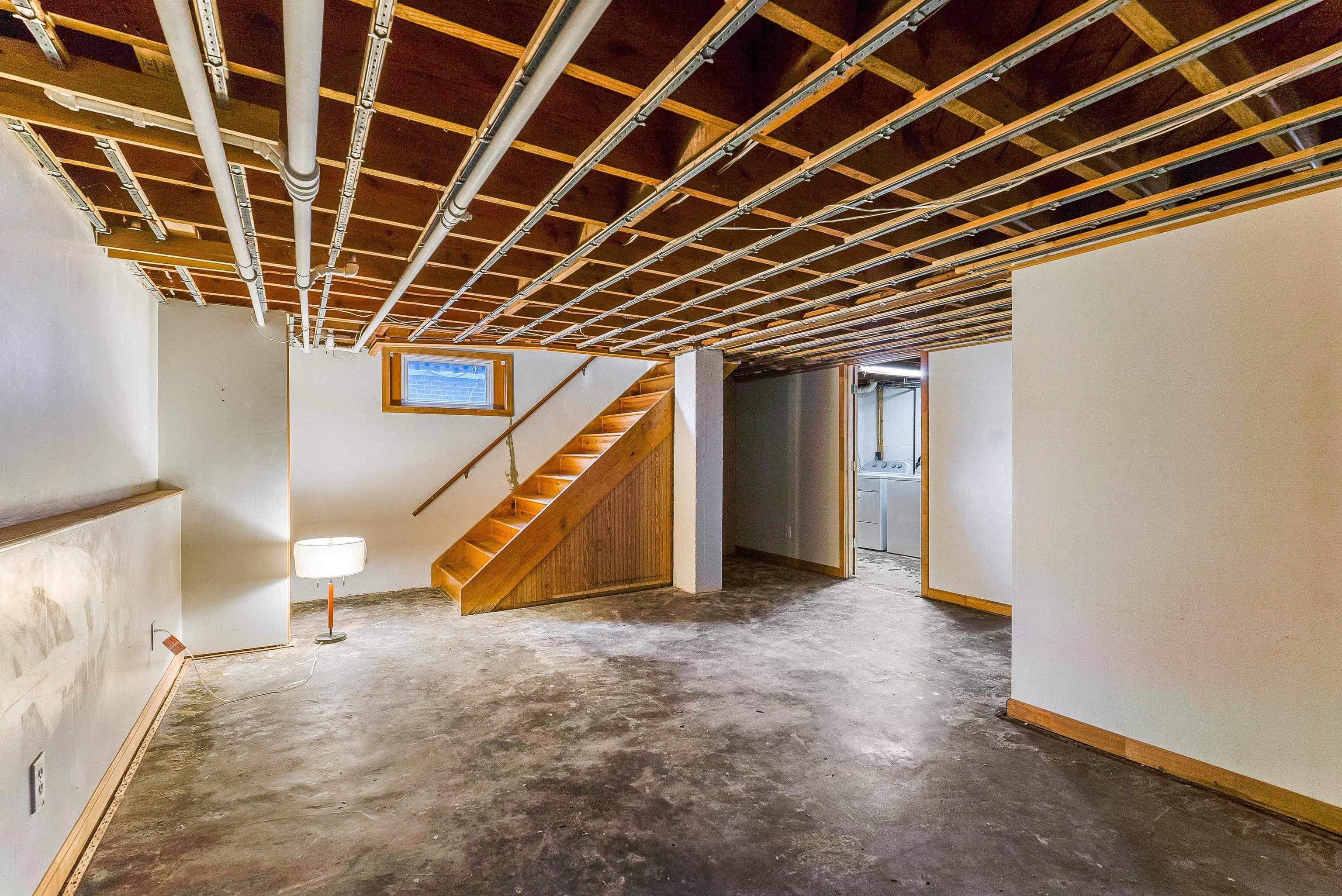 420 FLORENCE AVE, WAYNESBORO, Virginia 22980, 3 Bedrooms Bedrooms, ,1 BathroomBathrooms,Residential,420 FLORENCE AVE,671942 MLS # 671942