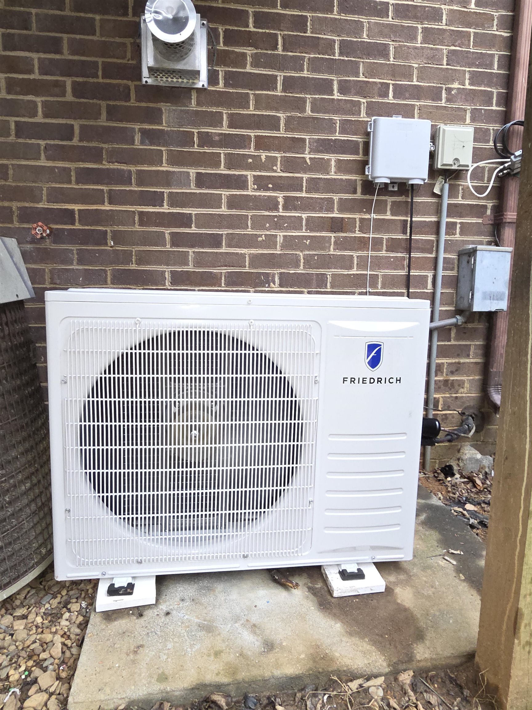 874 VINE ST, HARRISONBURG, Virginia 22802, 2 Bedrooms Bedrooms, ,1 BathroomBathrooms,Residential,874 VINE ST,671944 MLS # 671944