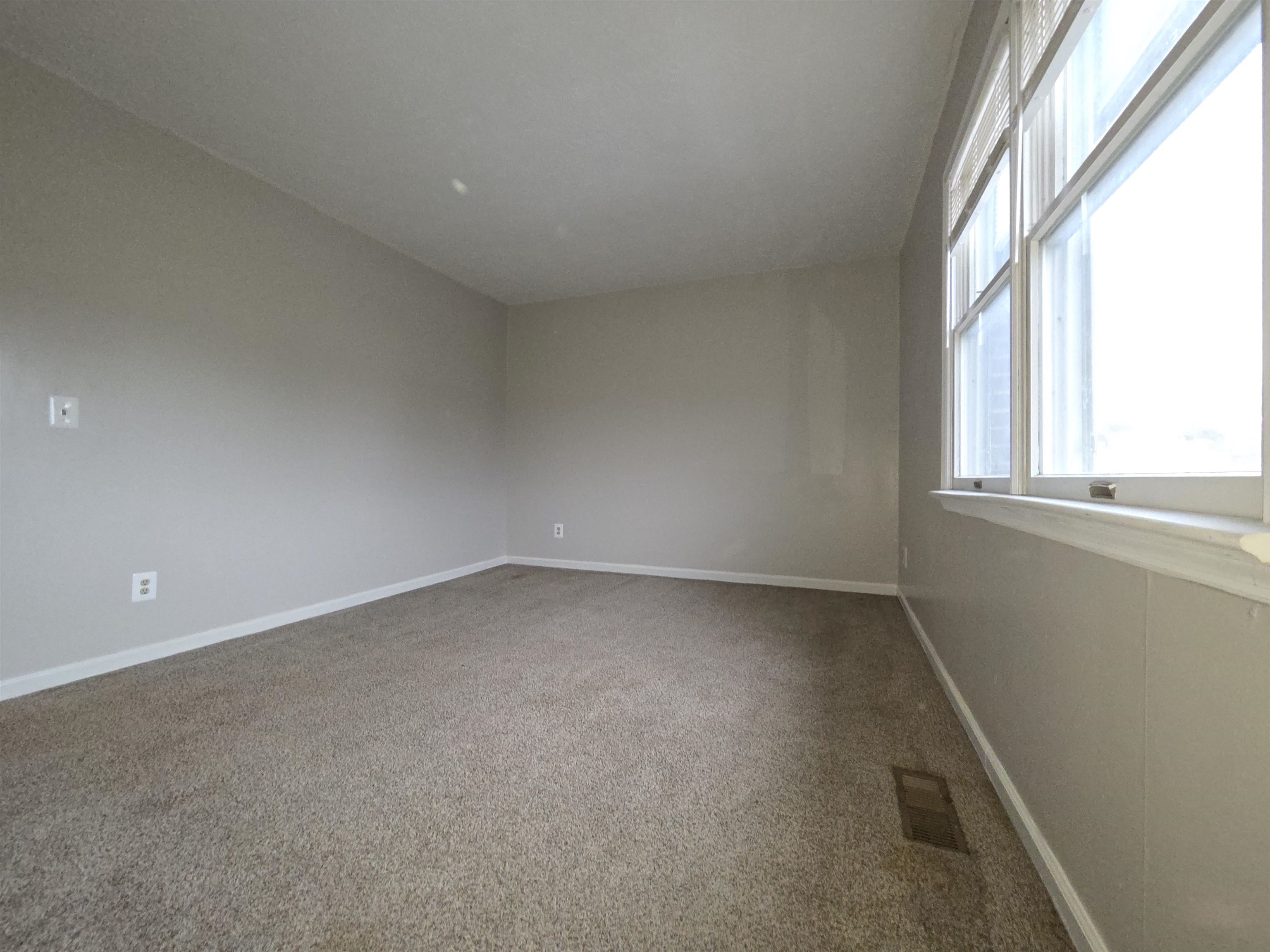 874 VINE ST, HARRISONBURG, Virginia 22802, 2 Bedrooms Bedrooms, ,1 BathroomBathrooms,Residential,874 VINE ST,671944 MLS # 671944