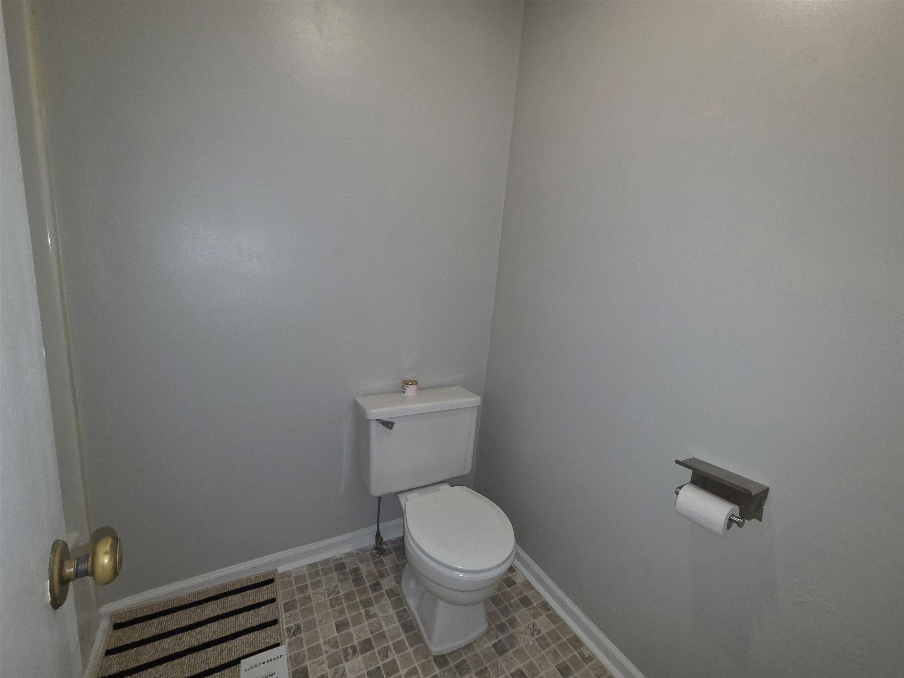 874 VINE ST, HARRISONBURG, Virginia 22802, 2 Bedrooms Bedrooms, ,1 BathroomBathrooms,Residential,874 VINE ST,671944 MLS # 671944