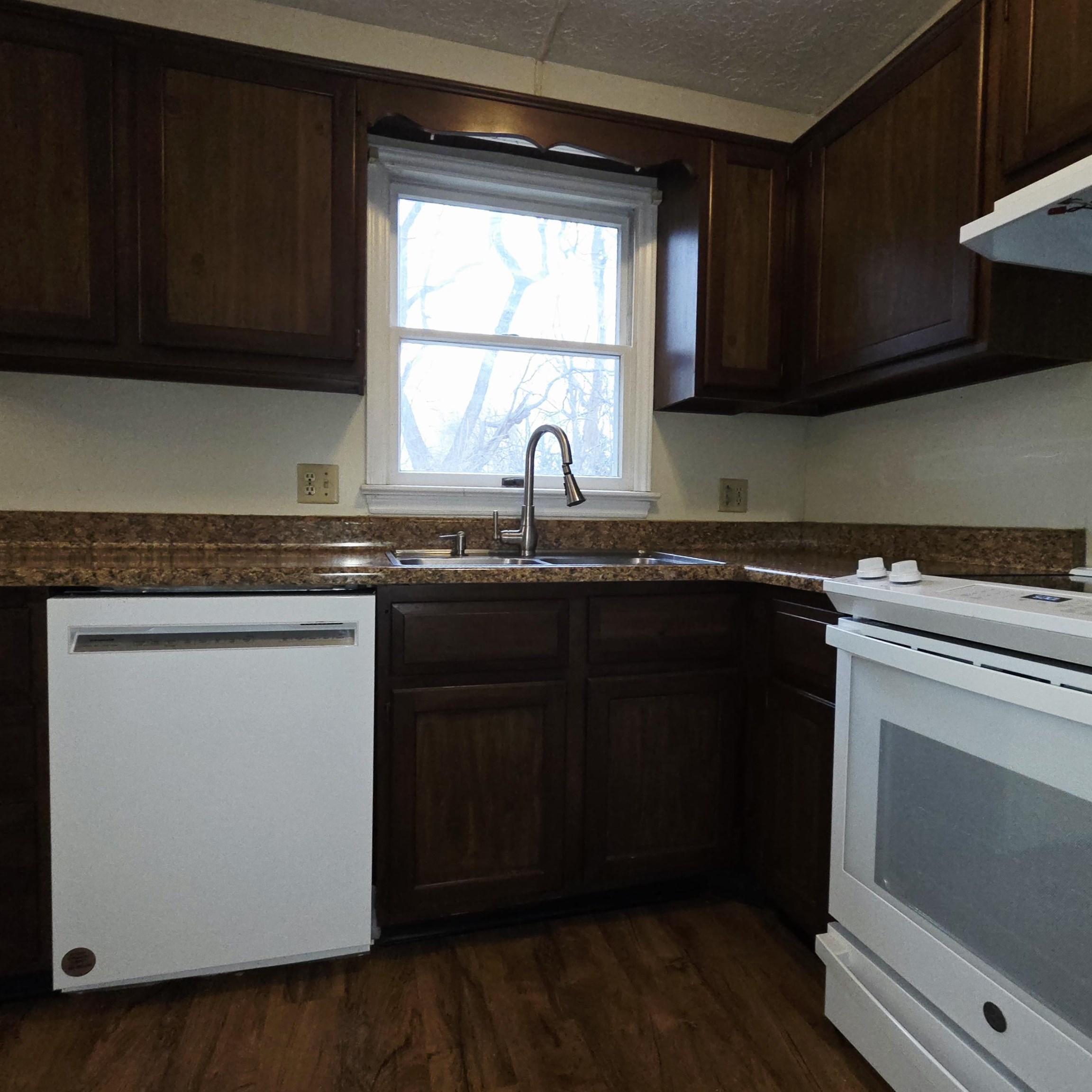 874 VINE ST, HARRISONBURG, Virginia 22802, 2 Bedrooms Bedrooms, ,1 BathroomBathrooms,Residential,874 VINE ST,671944 MLS # 671944