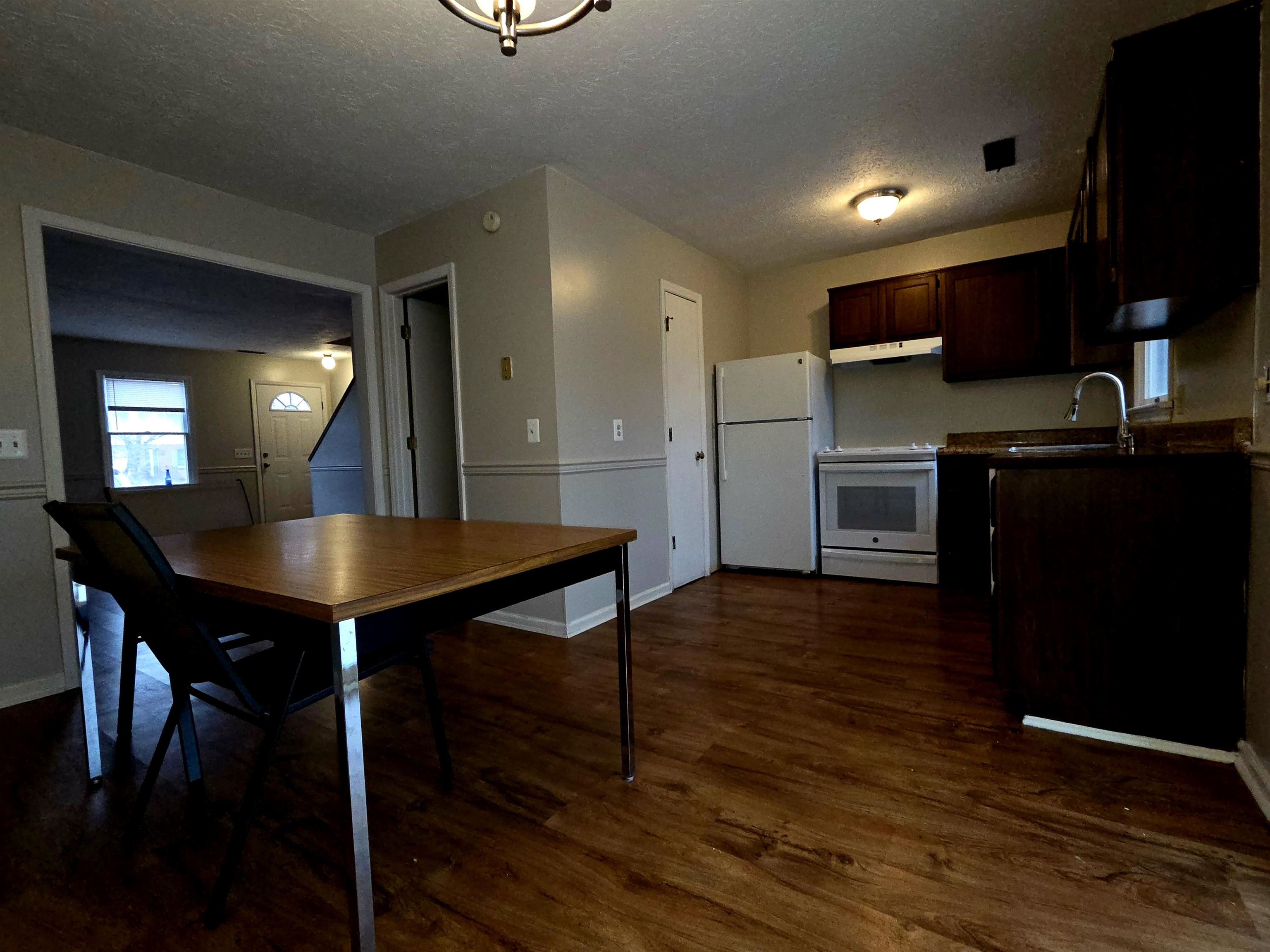 874 VINE ST, HARRISONBURG, Virginia 22802, 2 Bedrooms Bedrooms, ,1 BathroomBathrooms,Residential,874 VINE ST,671944 MLS # 671944