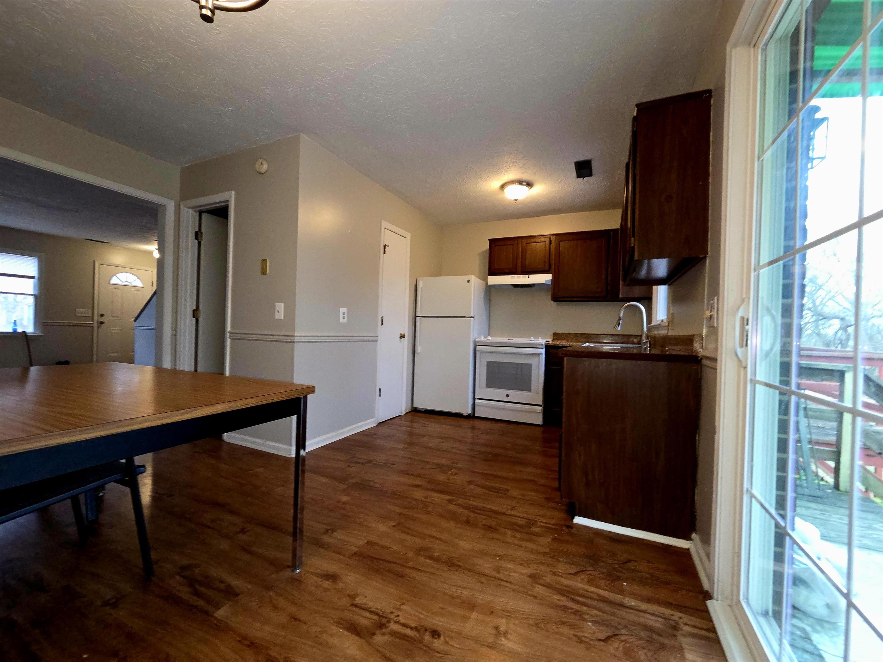 874 VINE ST, HARRISONBURG, Virginia 22802, 2 Bedrooms Bedrooms, ,1 BathroomBathrooms,Residential,874 VINE ST,671944 MLS # 671944