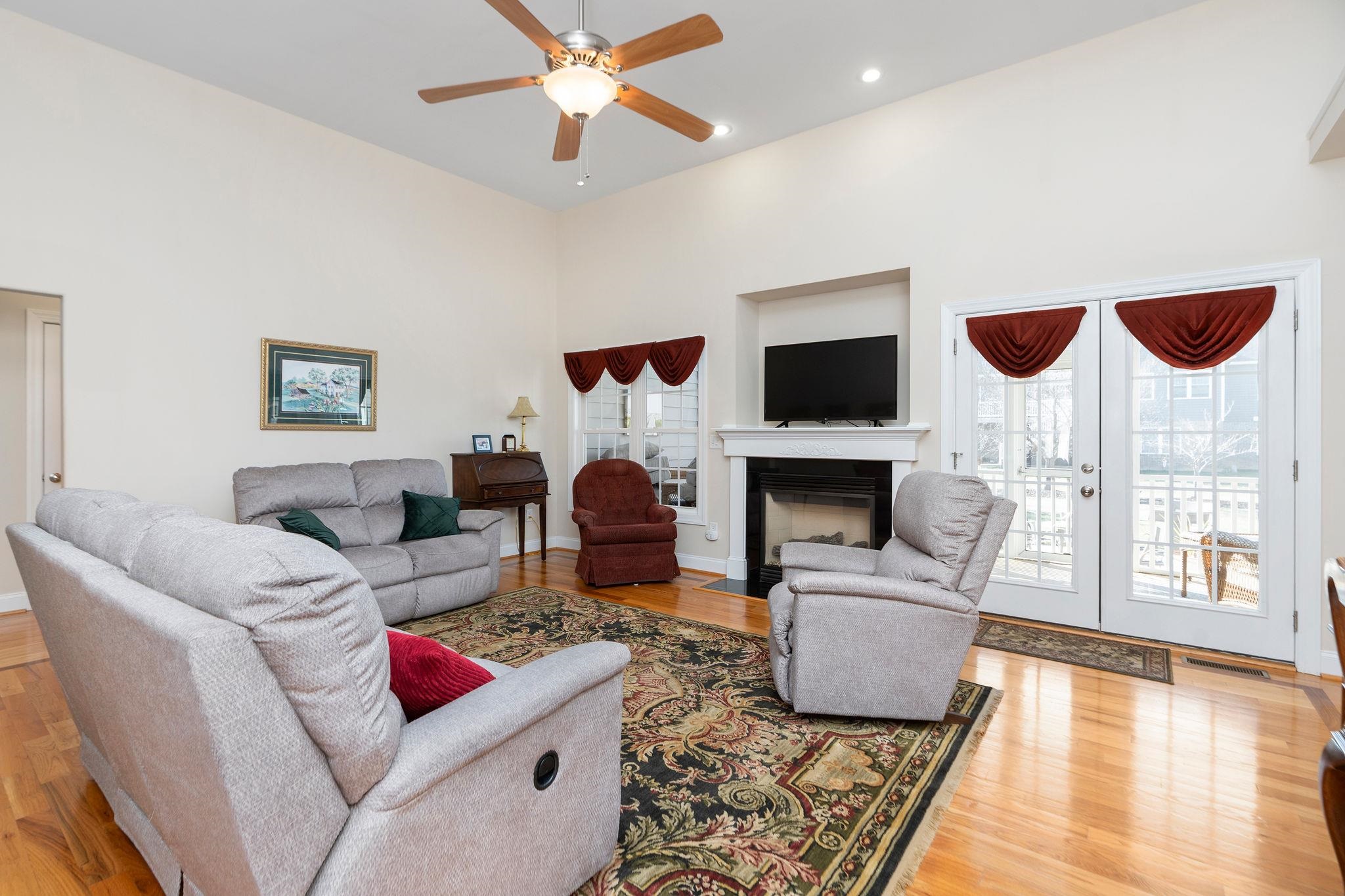 317 PETROS DR, WAYNESBORO, Virginia 22980, 3 Bedrooms Bedrooms, ,2 BathroomsBathrooms,Residential,317 PETROS DR,671946 MLS # 671946