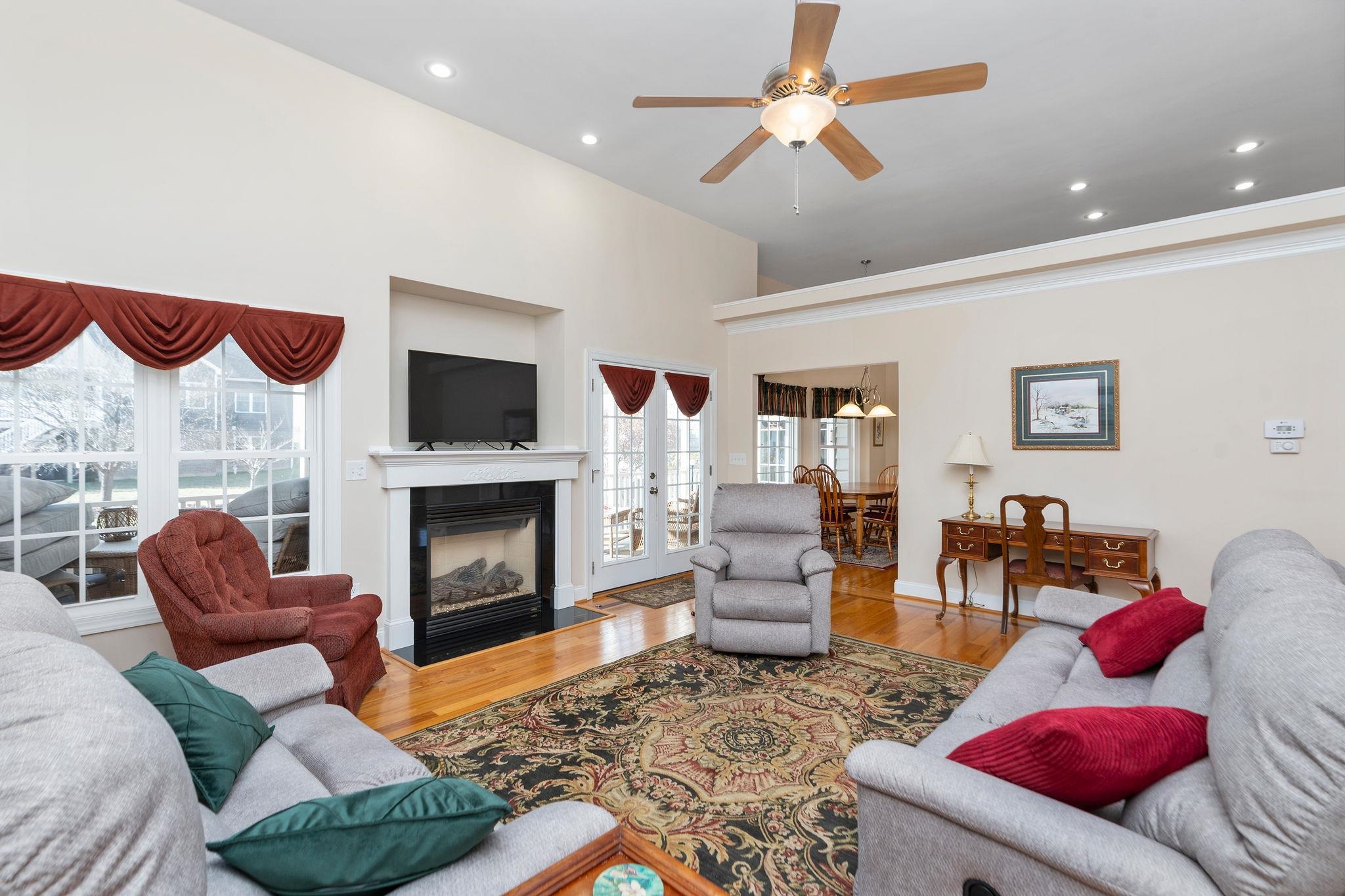 317 PETROS DR, WAYNESBORO, Virginia 22980, 3 Bedrooms Bedrooms, ,2 BathroomsBathrooms,Residential,317 PETROS DR,671946 MLS # 671946