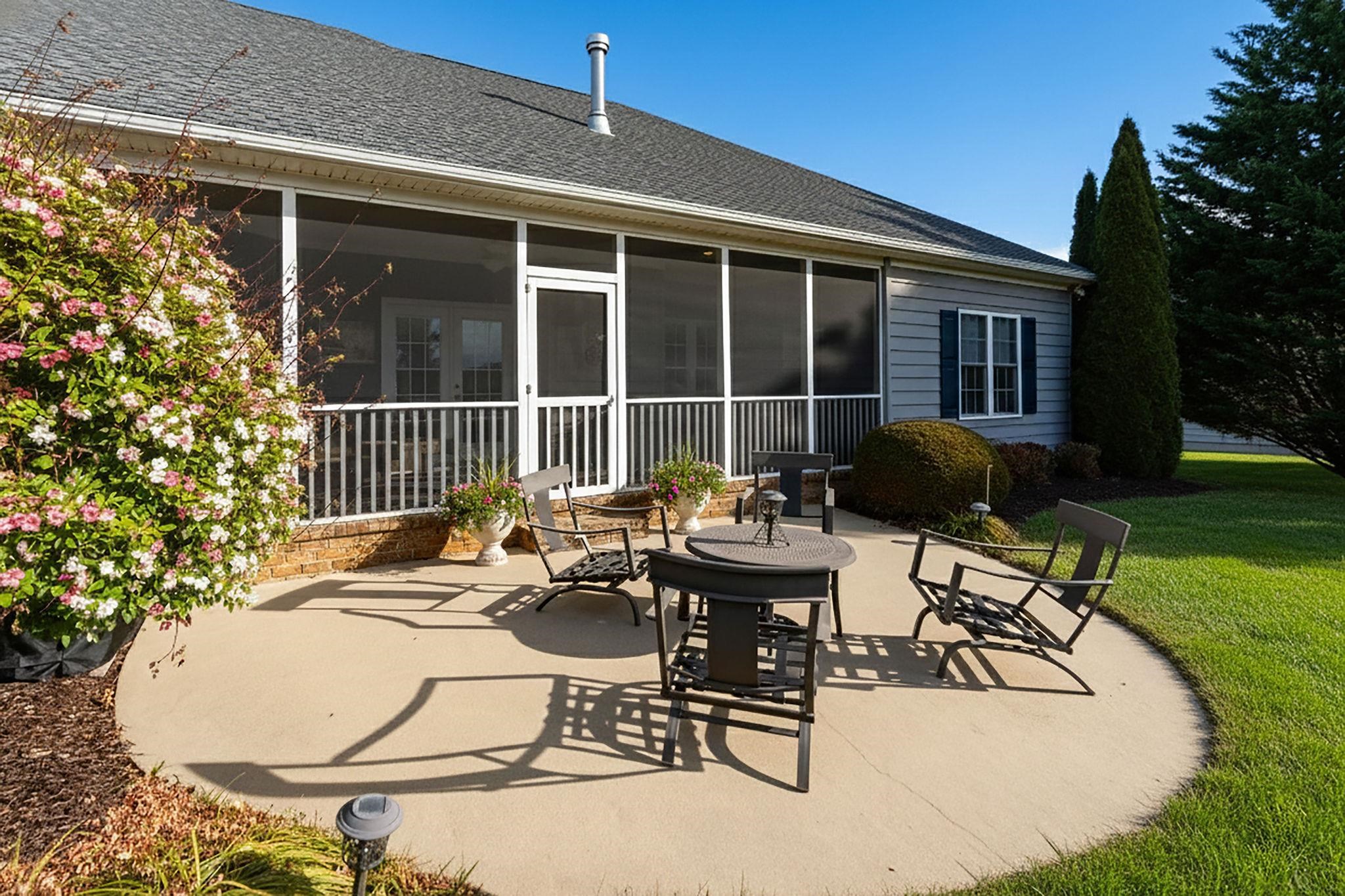 317 PETROS DR, WAYNESBORO, Virginia 22980, 3 Bedrooms Bedrooms, ,2 BathroomsBathrooms,Residential,317 PETROS DR,671946 MLS # 671946