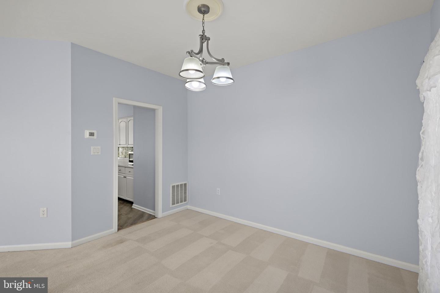 10828 CARAWAY CIR, MANASSAS, Virginia 20109, 4 Bedrooms Bedrooms, ,3 BathroomsBathrooms,Residential,For sale,10828 CARAWAY CIR,VAPW2107392 MLS # VAPW2107392