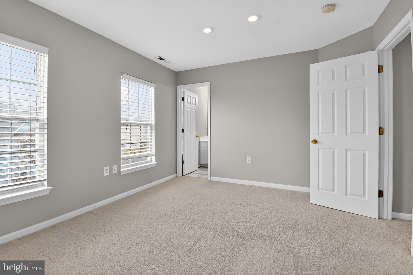 1837 FREDERICK DOUGLASS PL SE, WASHINGTON, District Of Columbia 20020, 3 Bedrooms Bedrooms, ,3 BathroomsBathrooms,Residential,For sale,1837 FREDERICK DOUGLASS PL SE,DCDC2234290 MLS # DCDC2234290