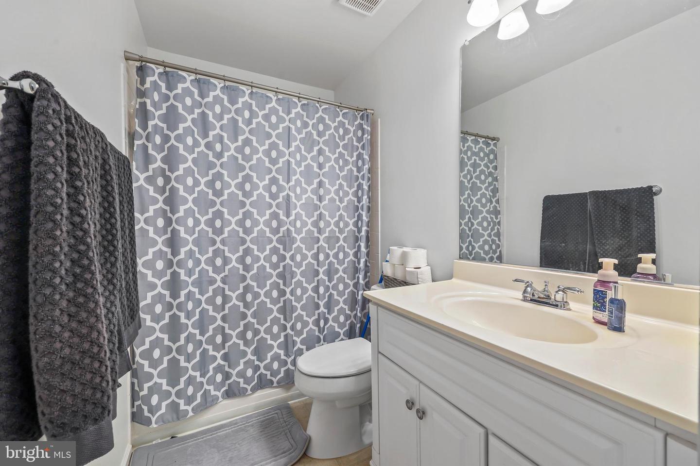 6428 WARREN POINT CT, ALEXANDRIA, Virginia 22315, 3 Bedrooms Bedrooms, ,1 BathroomBathrooms,Residential,For sale,6428 WARREN POINT CT,VAFX2282494 MLS # VAFX2282494