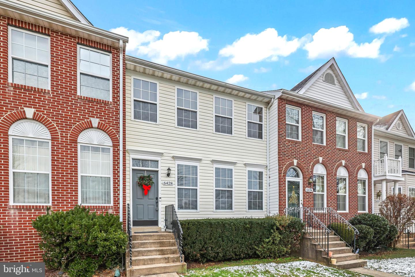 6428 WARREN POINT CT, ALEXANDRIA, Virginia 22315, 3 Bedrooms Bedrooms, ,1 BathroomBathrooms,Residential,For sale,6428 WARREN POINT CT,VAFX2282494 MLS # VAFX2282494