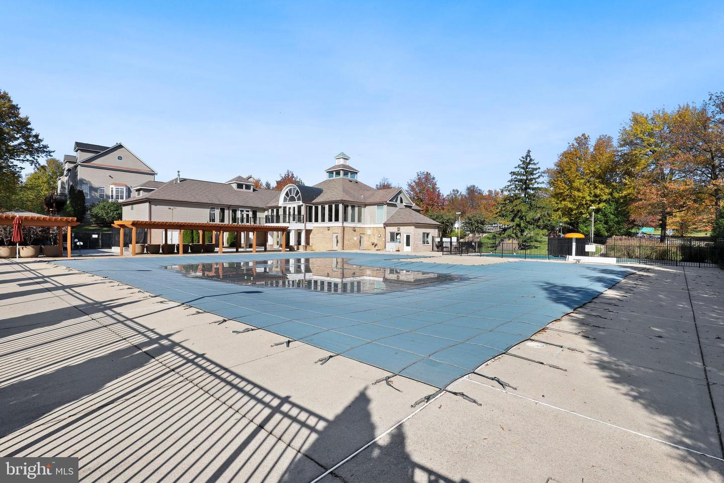 6428 WARREN POINT CT, ALEXANDRIA, Virginia 22315, 3 Bedrooms Bedrooms, ,1 BathroomBathrooms,Residential,For sale,6428 WARREN POINT CT,VAFX2282494 MLS # VAFX2282494